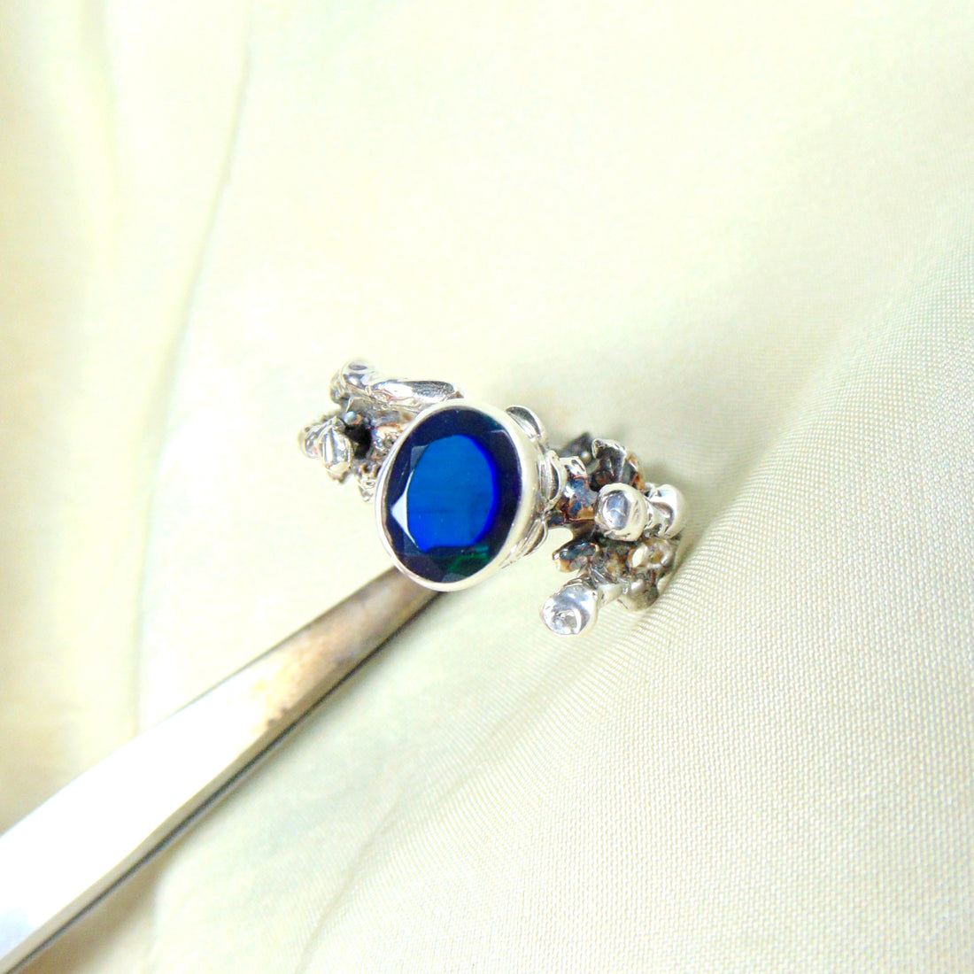 Pierścionek z czarnym opalem "Gałązki" II - EPIR Art Jewellery&Gemstone