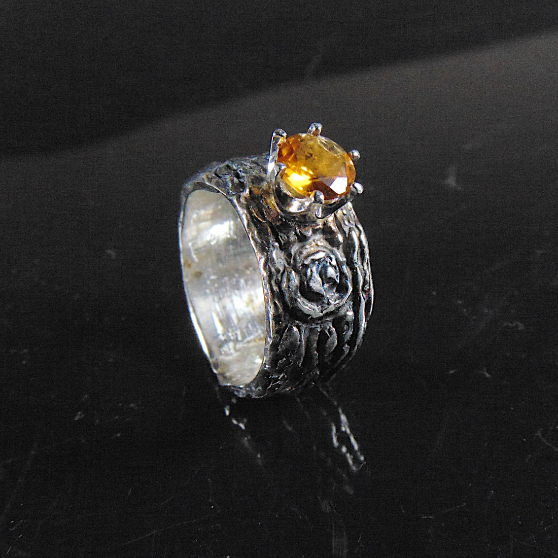 Szeroka obrączka z cytrynem z kolekcji "Kora drzewa" - EPIR Art Jewellery&Gemstone