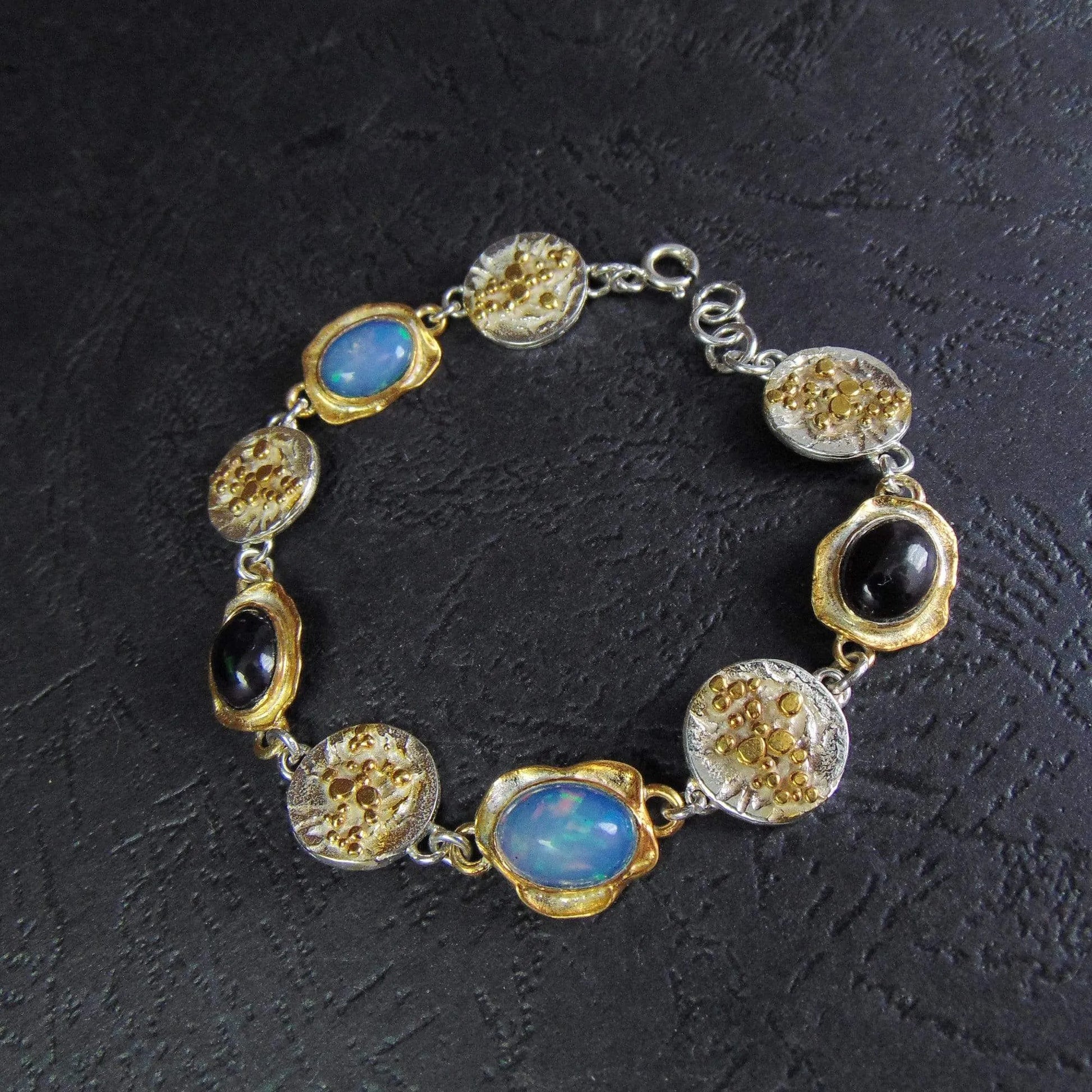 Bransoletka z niebieskimi i czarnymi opalami - EPIR Art Jewellery&Gemstone