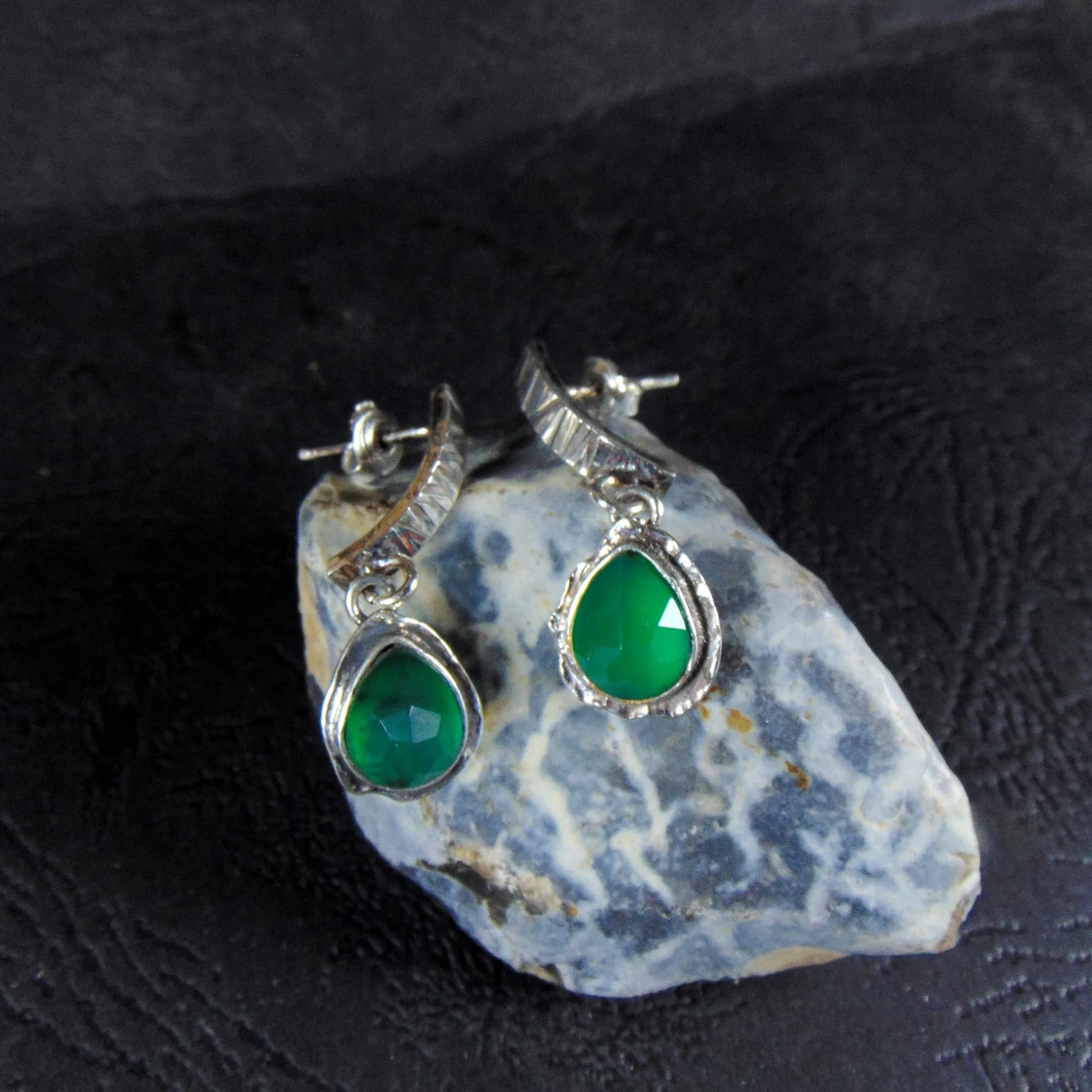Kolczyki srebne sztyfty z chalcedonitem - EPIR Art Jewellery&Gemstone
