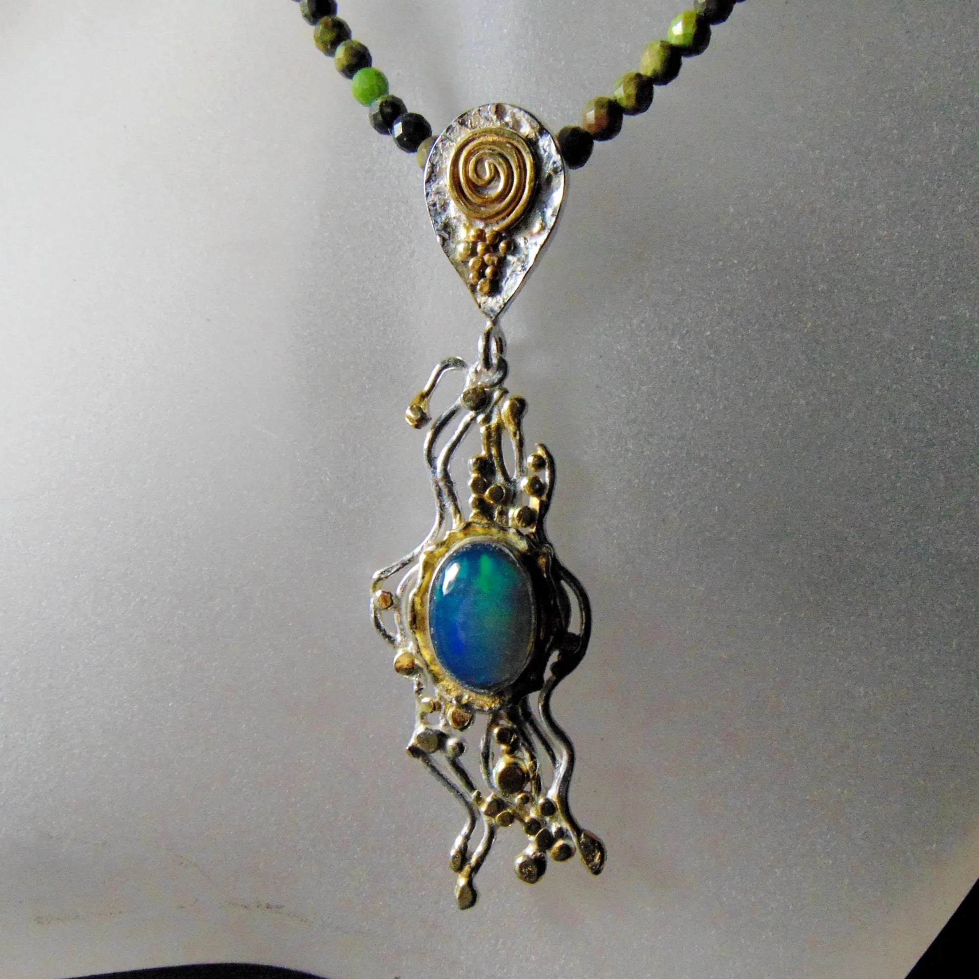 Naszyjnik z zielono -niebieskim opalem - EPIR Art Jewellery&Gemstone