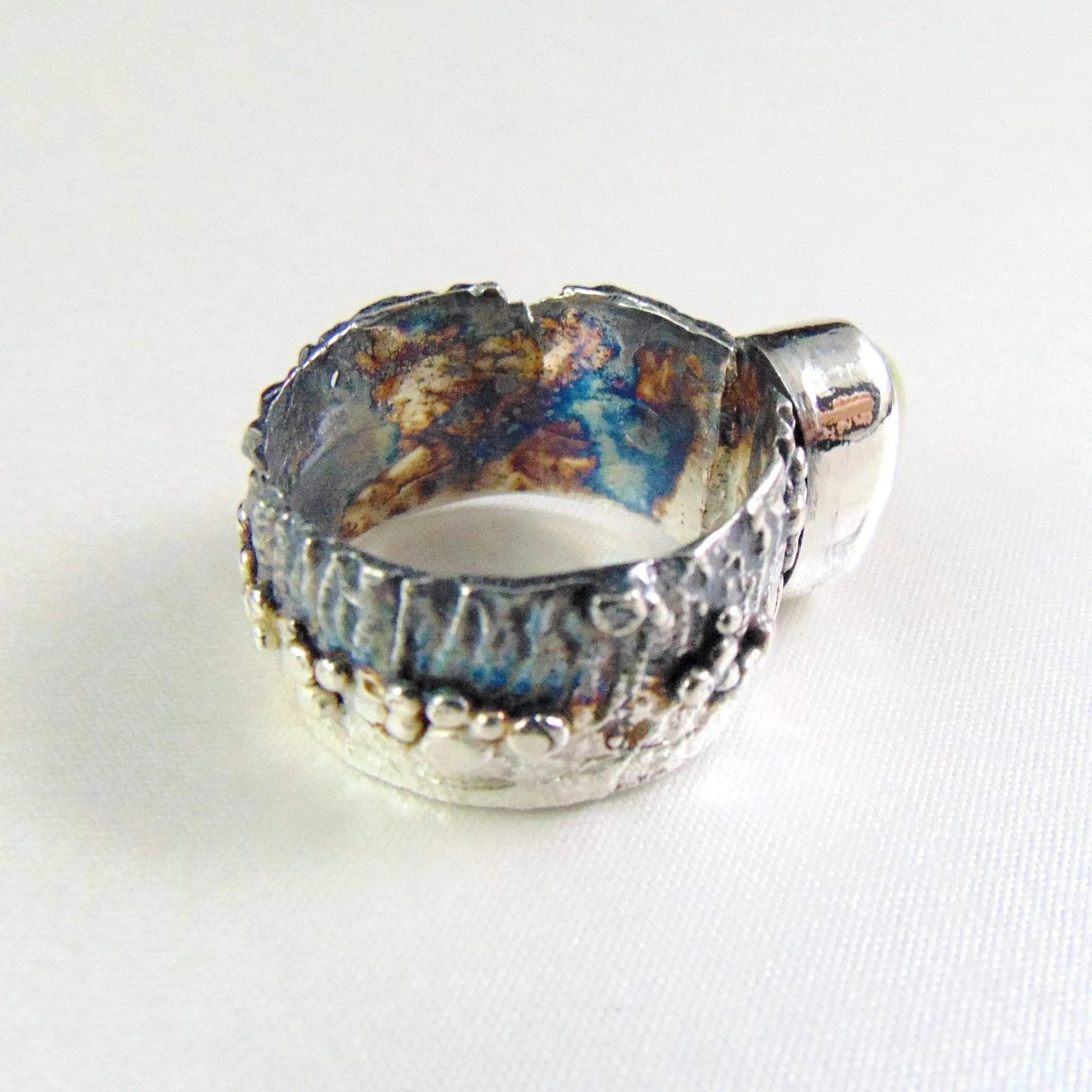 Obrączka Fakturowana z Opalem Etiopskim - EPIR Art Jewellery&Gemstone