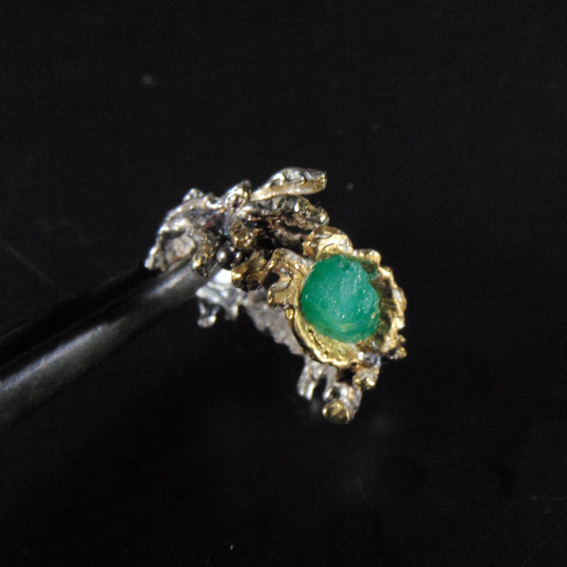 Pierścionek "Gałązki" z naturalnym szmaragdem - EPIR Art Jewellery&Gemstone