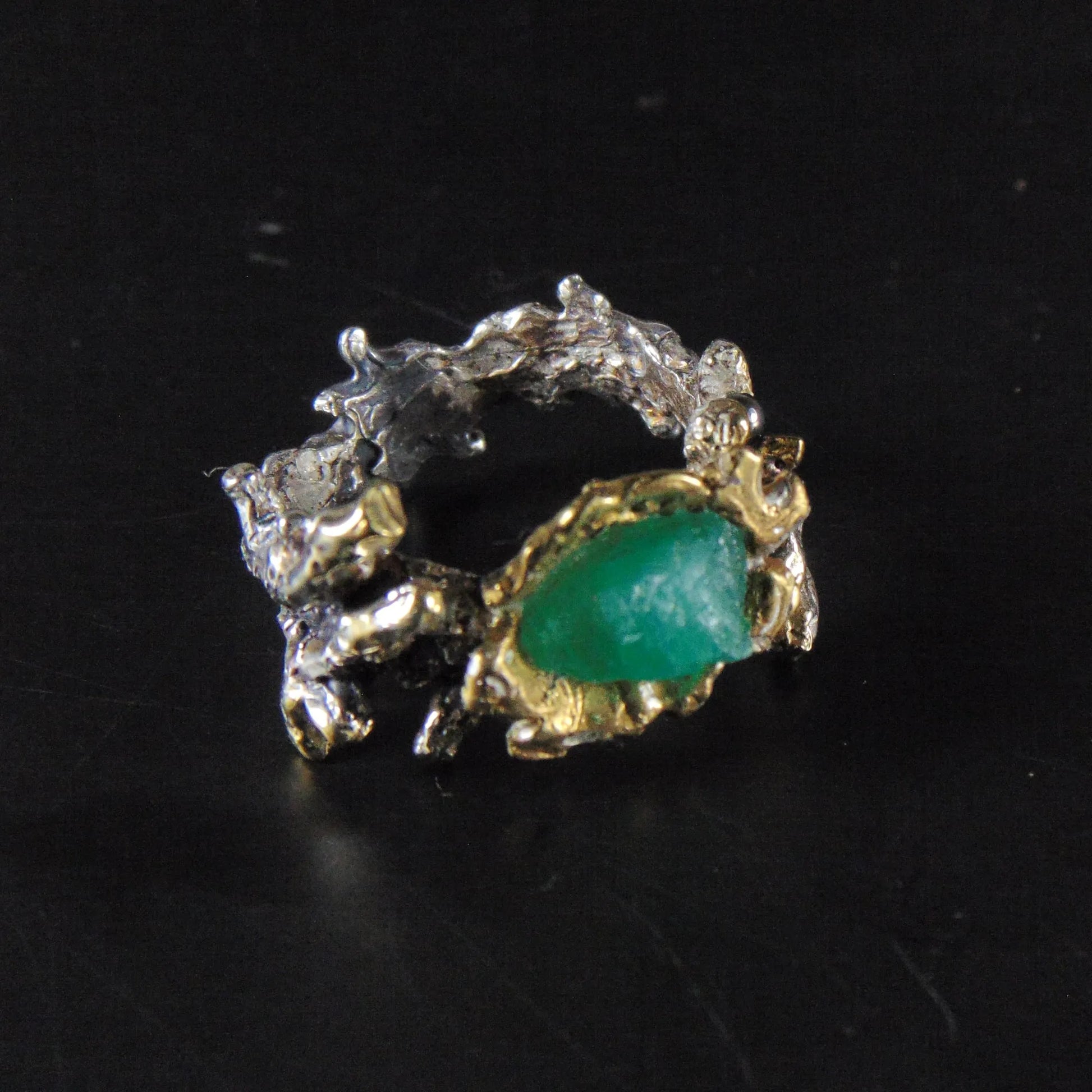 Pierścionek "Gałązki" z naturalnym szmaragdem - EPIR Art Jewellery&Gemstone