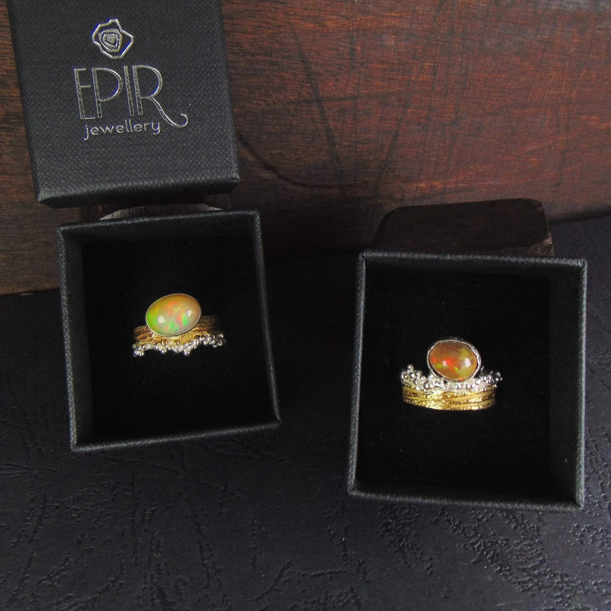 Pierścionek pozłacany z zielono- pomarańczowym opalem - EPIR Art Jewellery&Gemstone