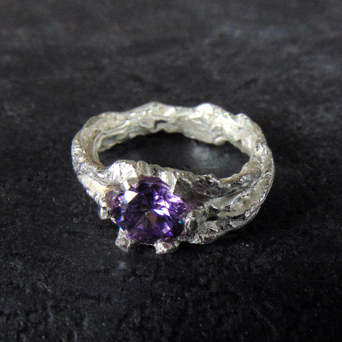 Pierścionek srebrny z ametystem "Gałązki" - EPIR Art Jewellery&Gemstone