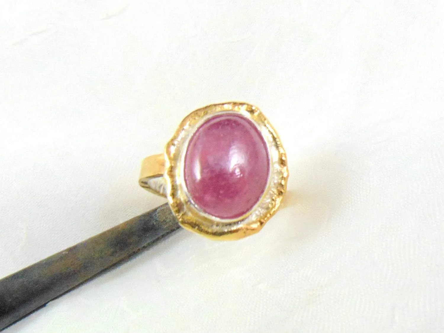 Pierścionek Srebrny z Rubinem, Obrączka z Różowym Rubinem - EPIR Art Jewellery&Gemstone