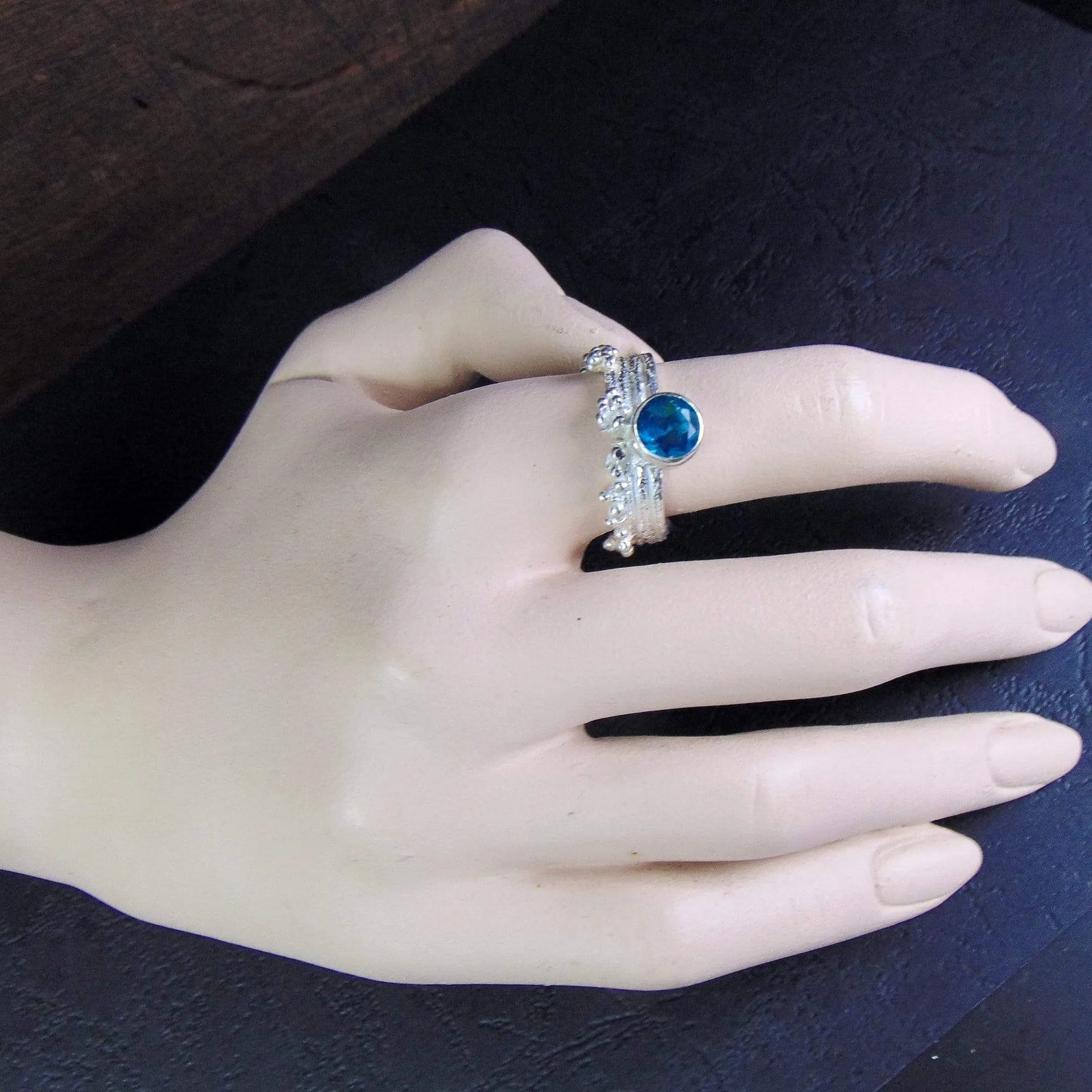 Pierścionek z niebieskim topazem - EPIR Art Jewellery&Gemstone