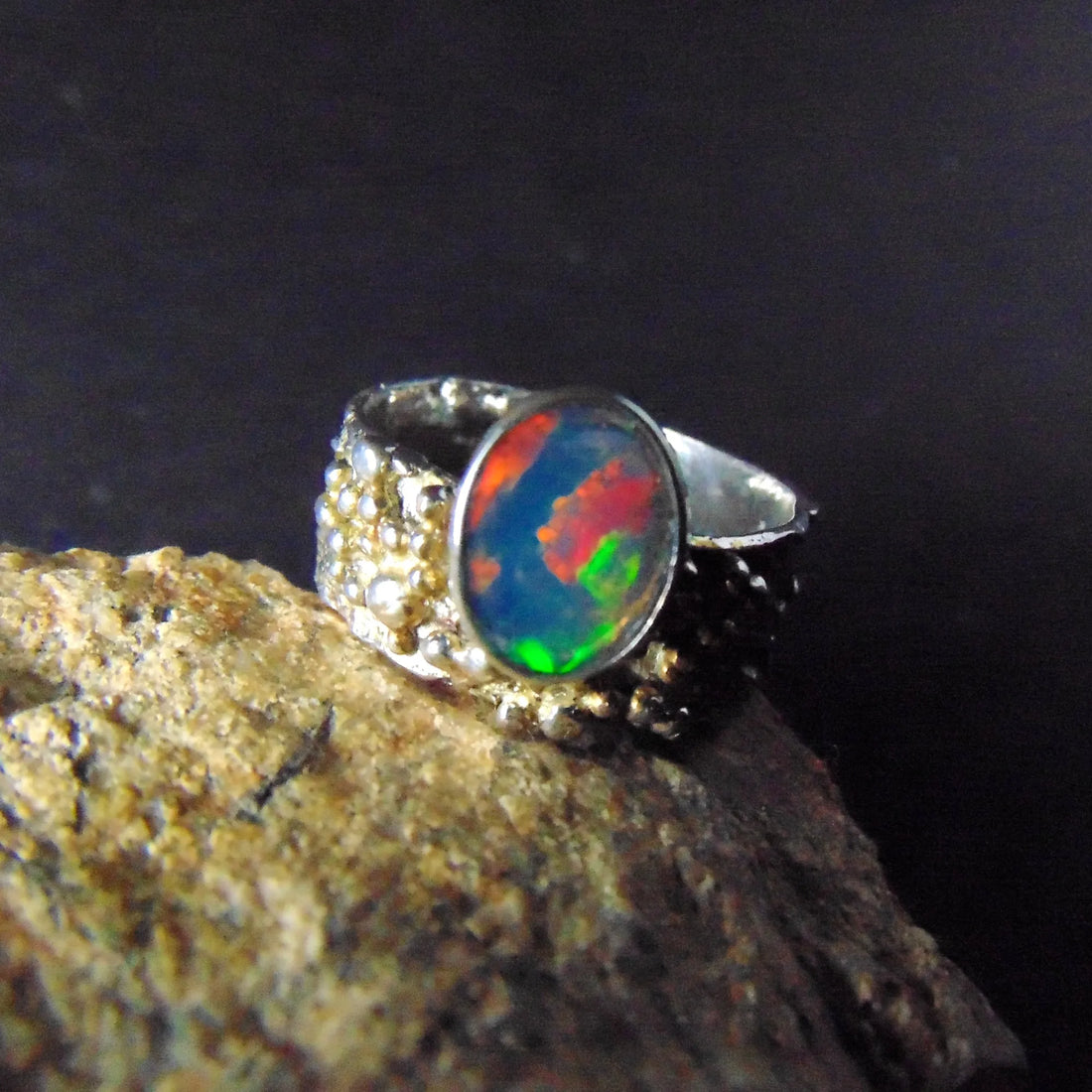 Pierścionek z tęczowym opalem - EPIR Art Jewellery&Gemstone