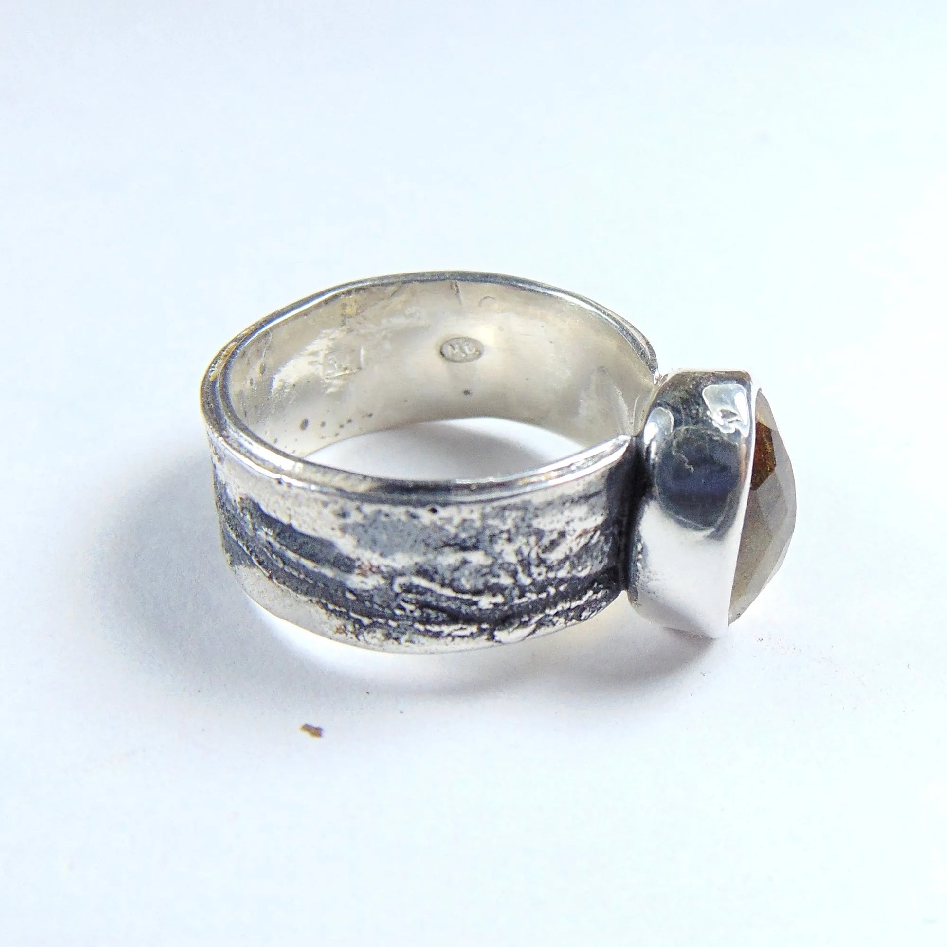 Szeroka obrączka srebrna z fasetowanym cytrynem - EPIR Art Jewellery&Gemstone