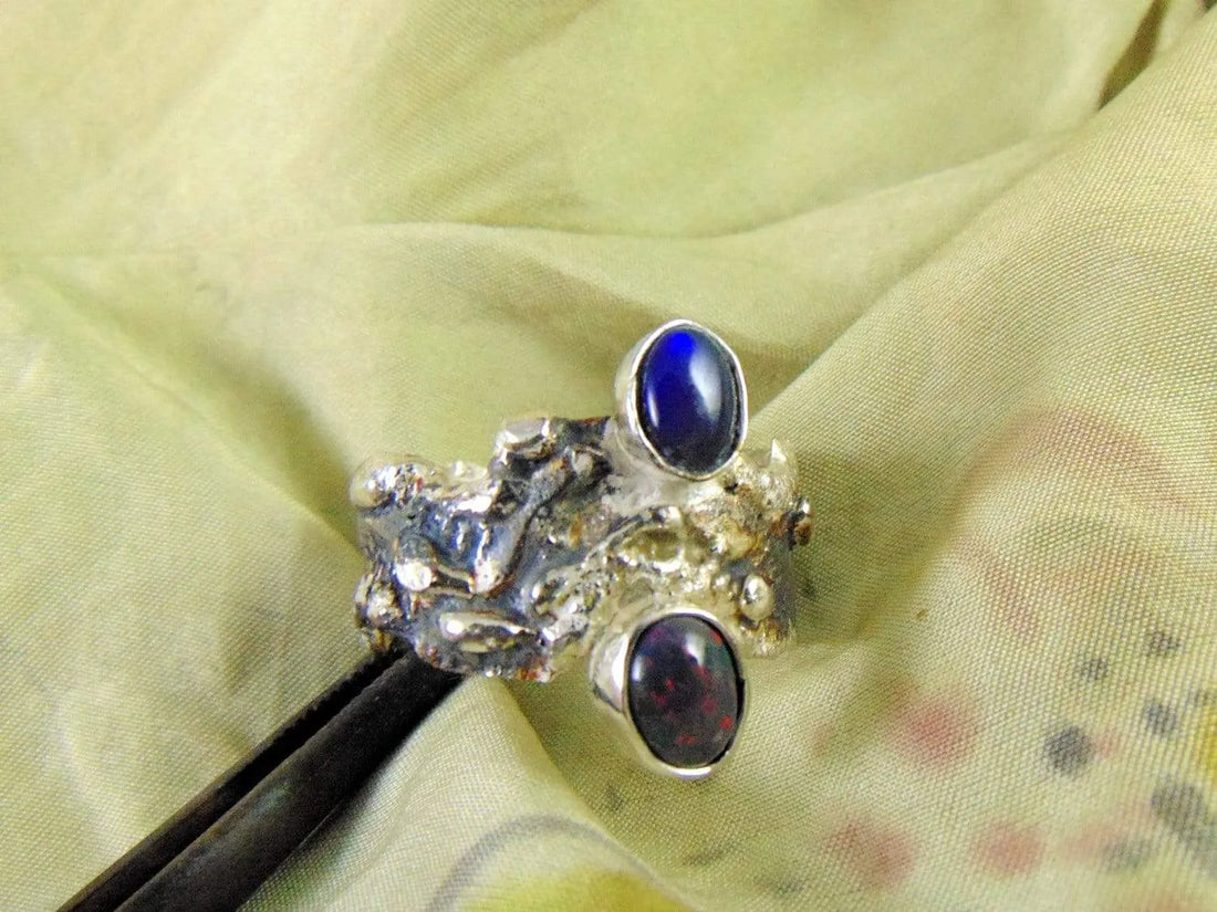 Szeroka obrączka z dwoma opalami - EPIR Art Jewellery&Gemstone