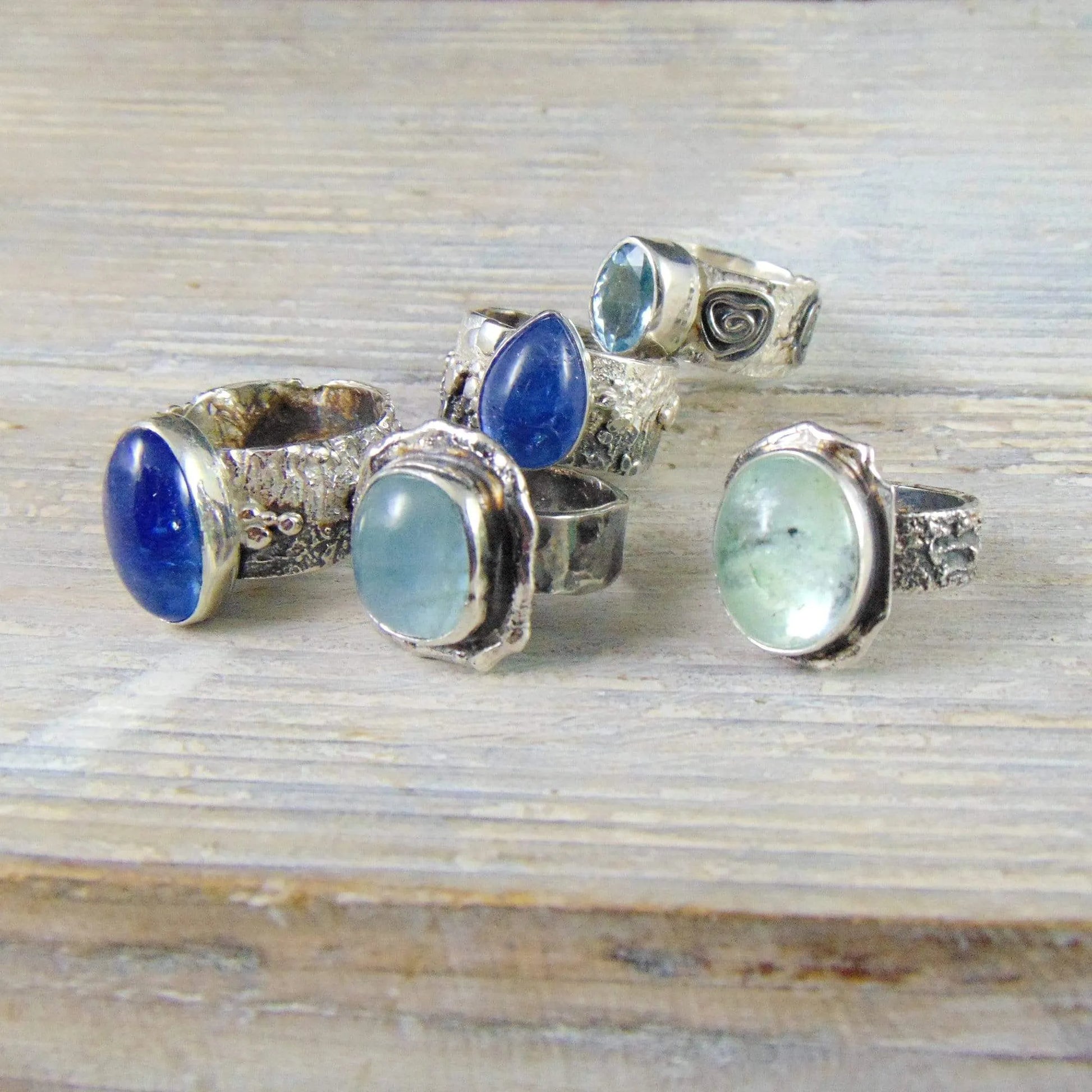 Szeroka obrączka z tanzanitem - EPIR Art Jewellery&Gemstone