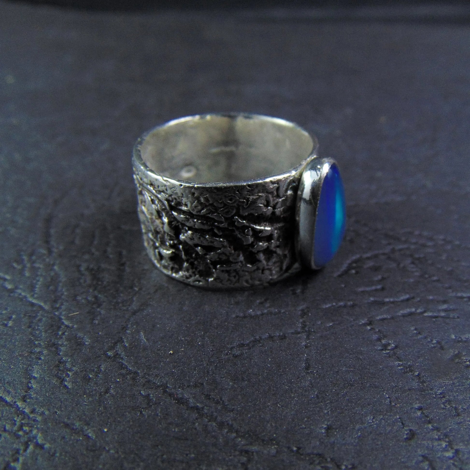 Szeroka obrączka z wielokolorowym opalem - EPIR Art Jewellery&Gemstone