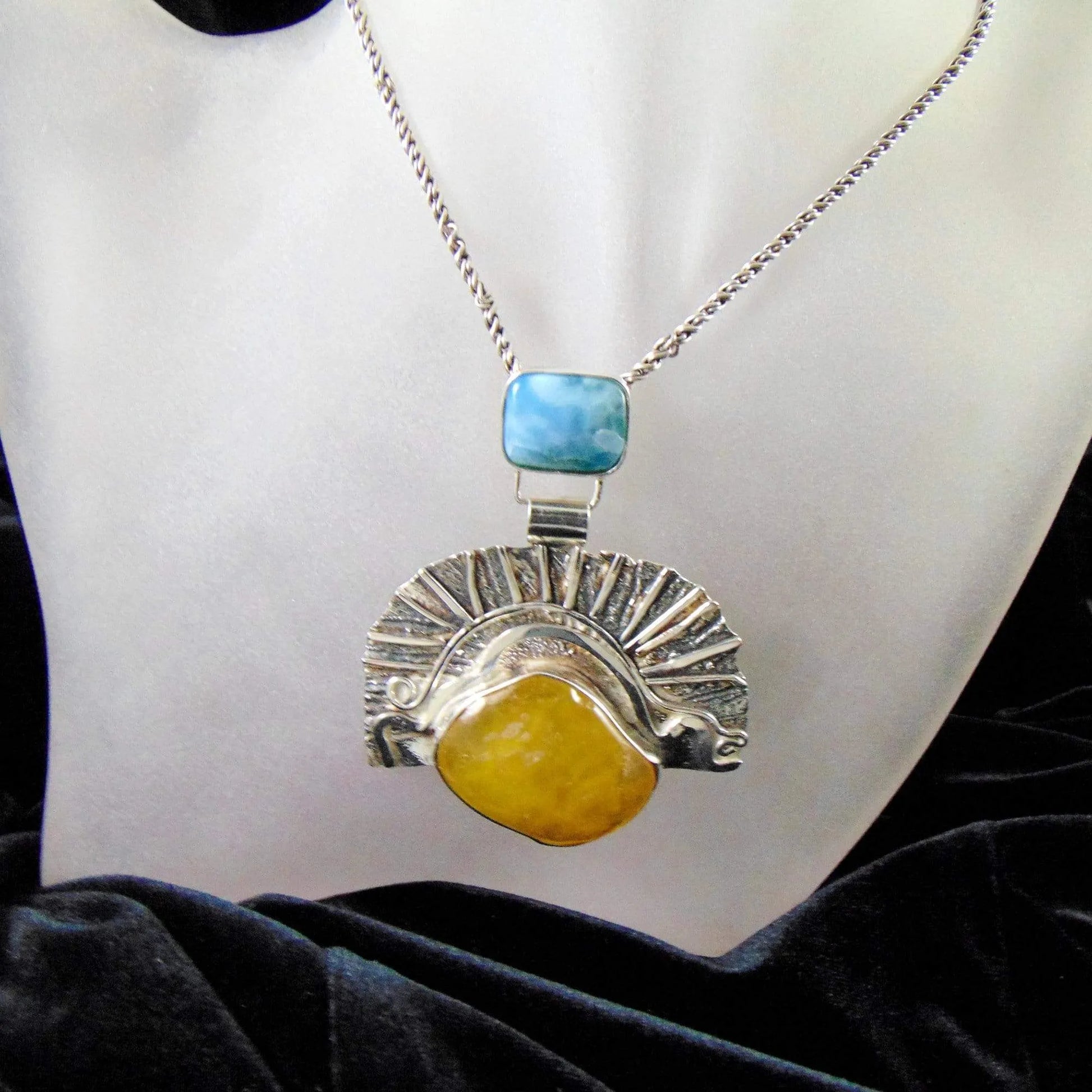 Wisior z larimarem i bursztynem bałtyckim - EPIR Art Jewellery&Gemstone