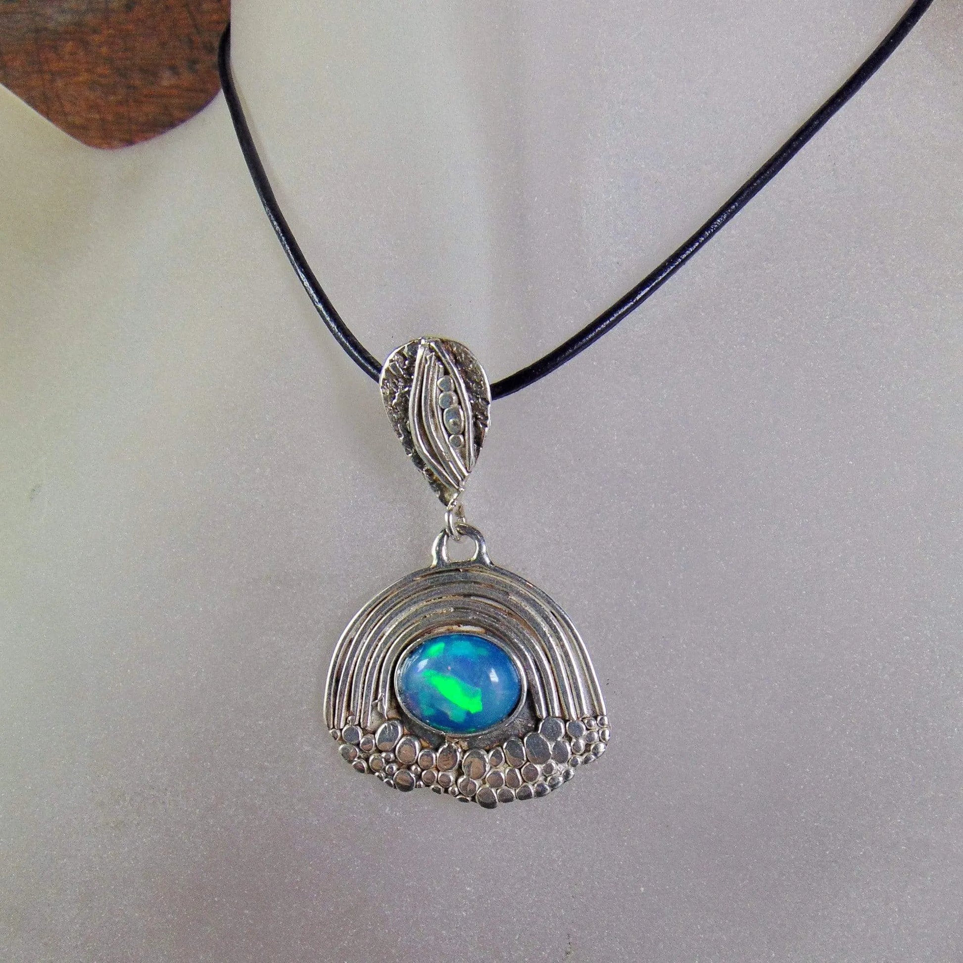 Wisior z Niebieskim Opalem - EPIR Art Jewellery&Gemstone