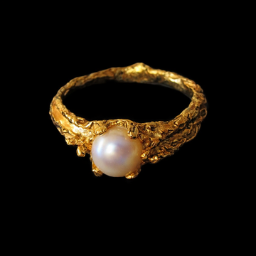 Pierścionek Pozłacany z Perłą – Organiczne Echa Rafy Koralowej