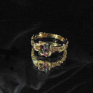 Złoty Pierścionek Secesyjny z Kolorowymi Kamieniami