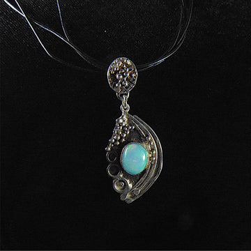 Wisior srebrny fantazyjny z opalem