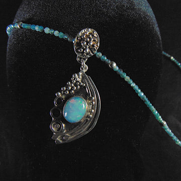 Wisior srebrny z opalem Secesyjny