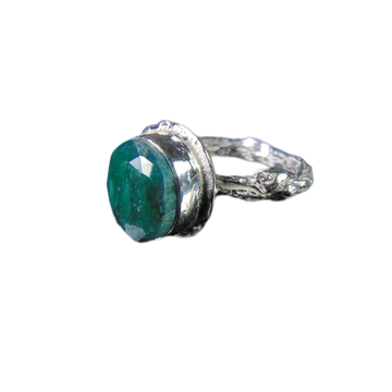 Pierścionek srebrny ze szmaragdem z Brazylii