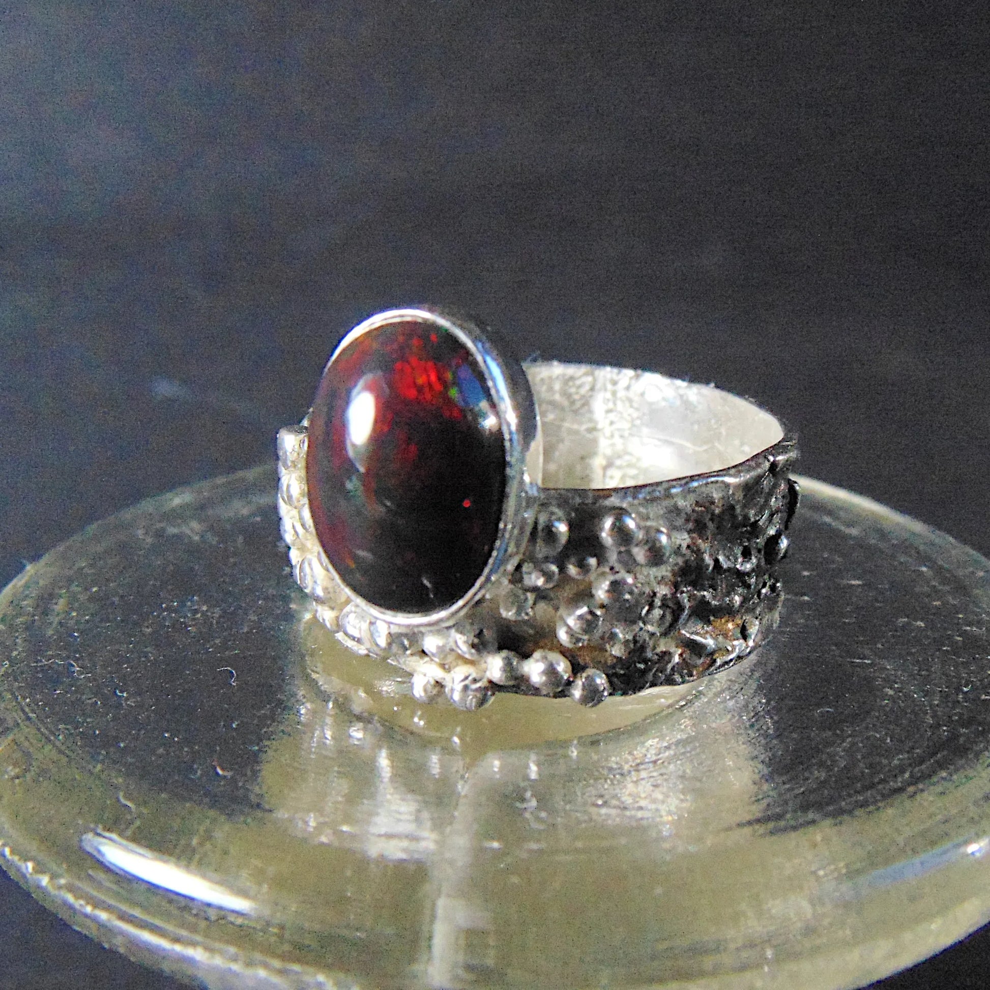 Pierścionek srebrny z owalnym czarnym opalem - EPIR Art Jewellery&Gemstone