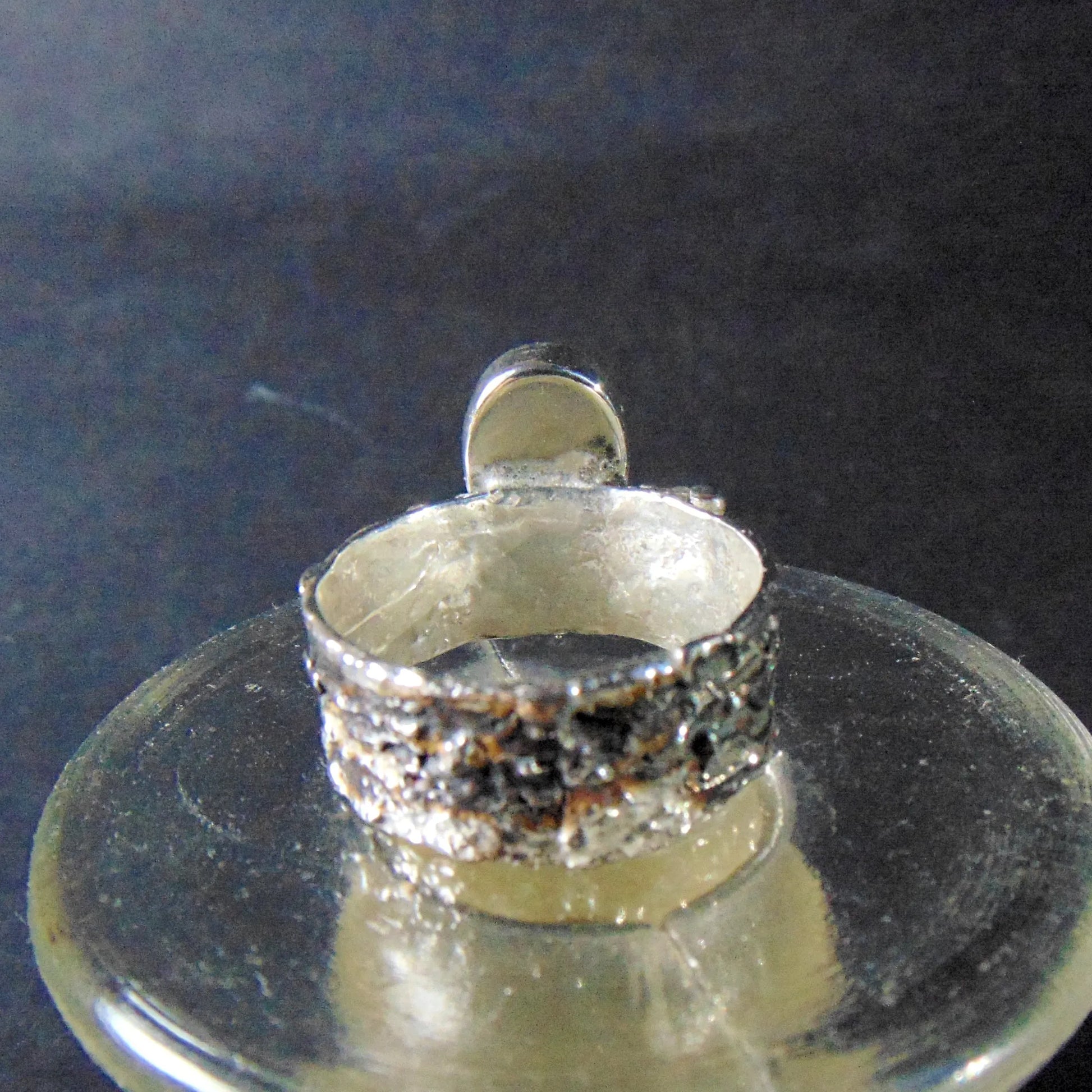 Pierścionek srebrny z owalnym czarnym opalem - EPIR Art Jewellery&Gemstone