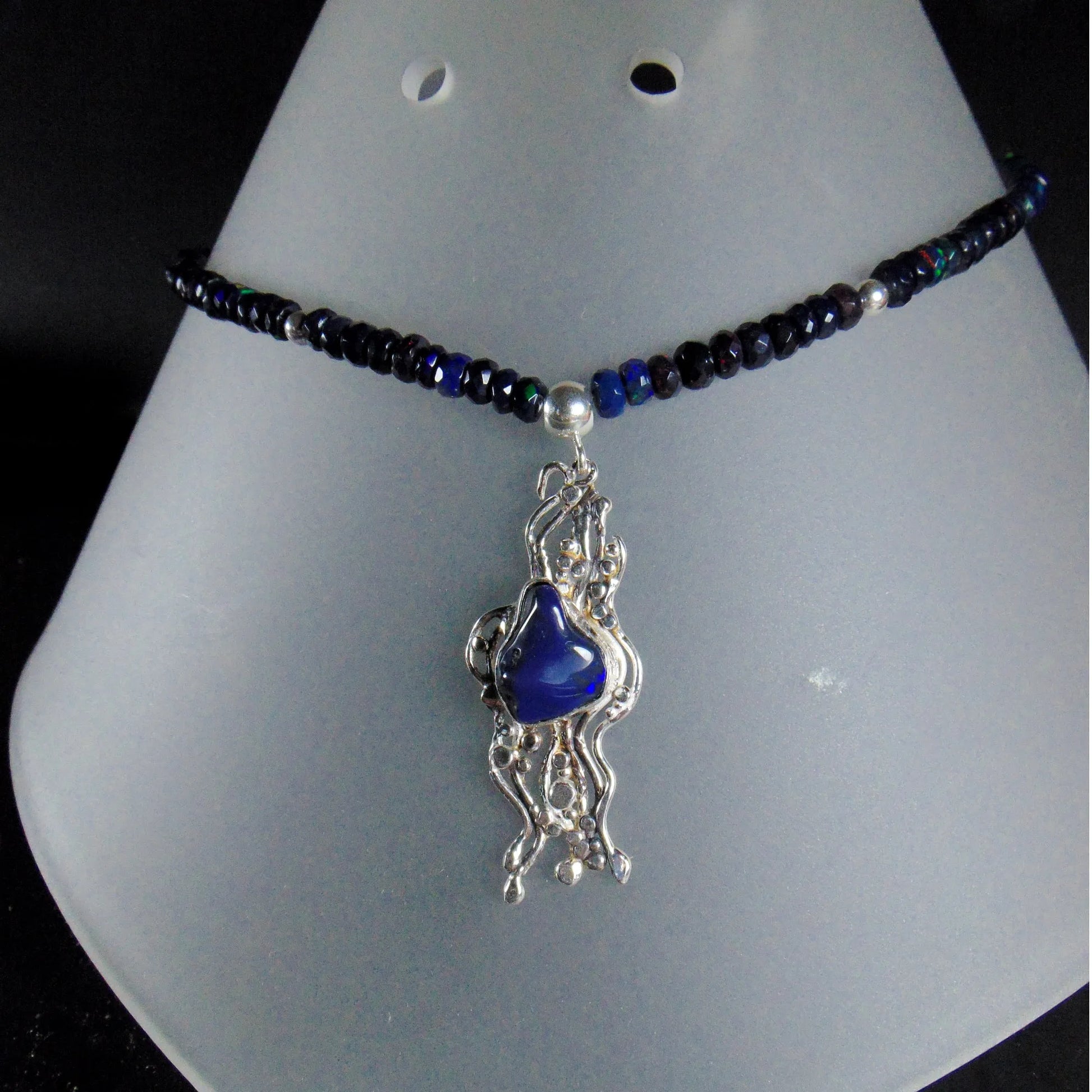 Naszyjnik z czarnych opali z granatowym opalem - EPIR Art Jewellery&Gemstone