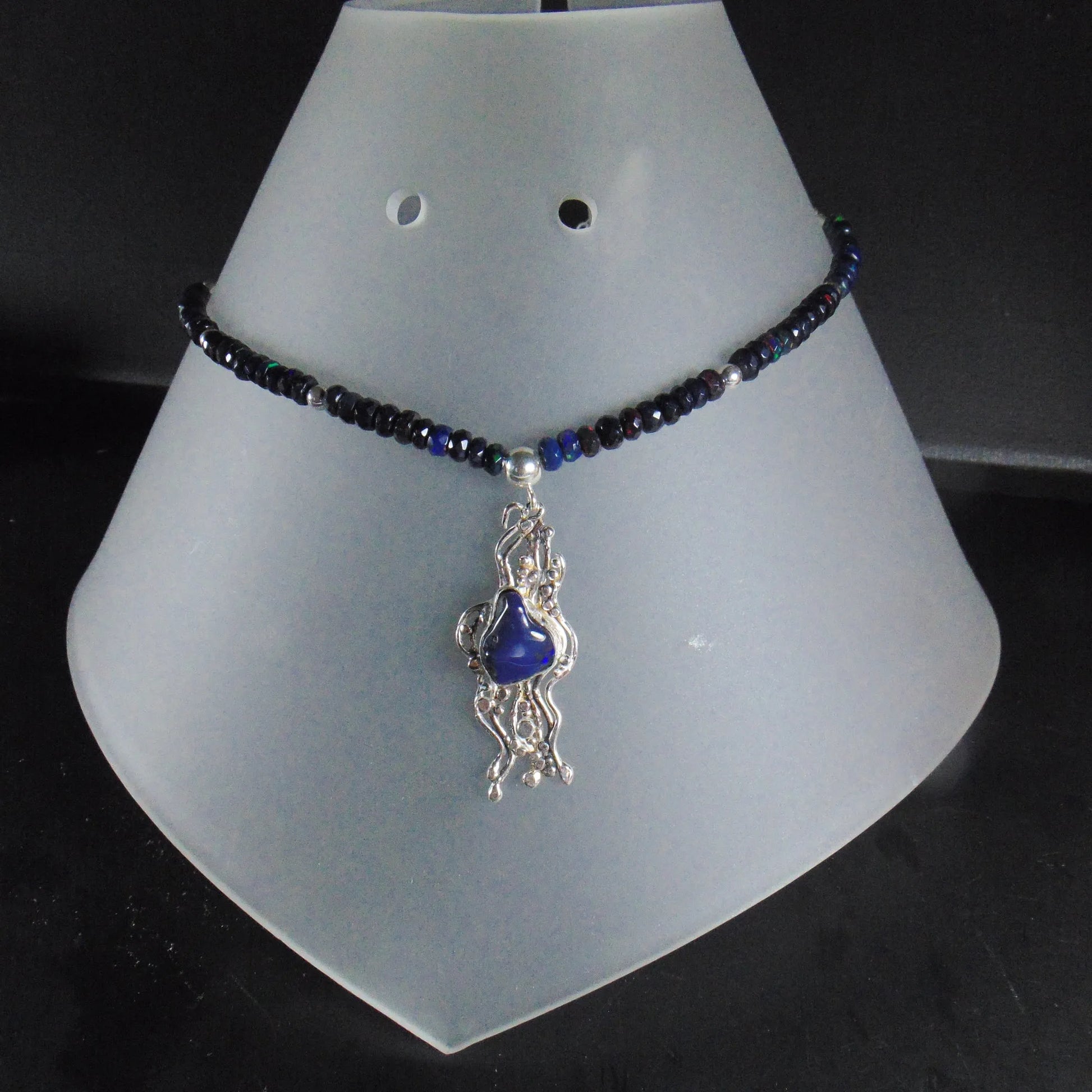 Naszyjnik z czarnych opali z granatowym opalem - EPIR Art Jewellery&Gemstone