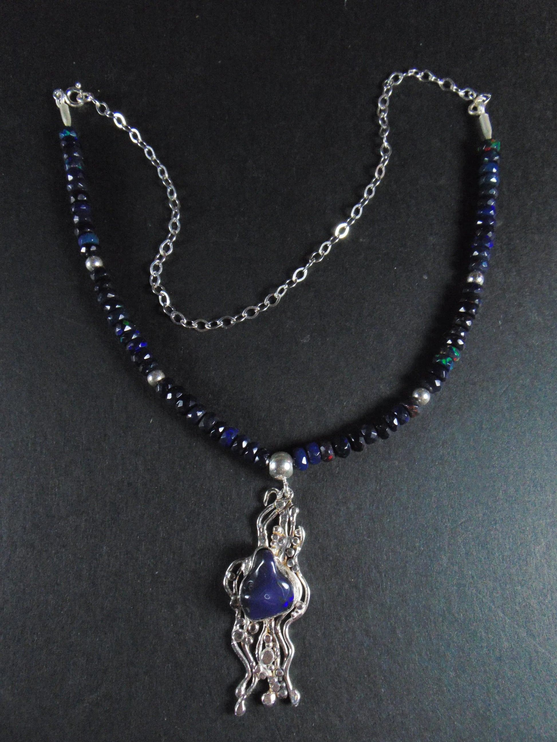 Naszyjnik z czarnych opali z granatowym opalem - EPIR Art Jewellery&Gemstone