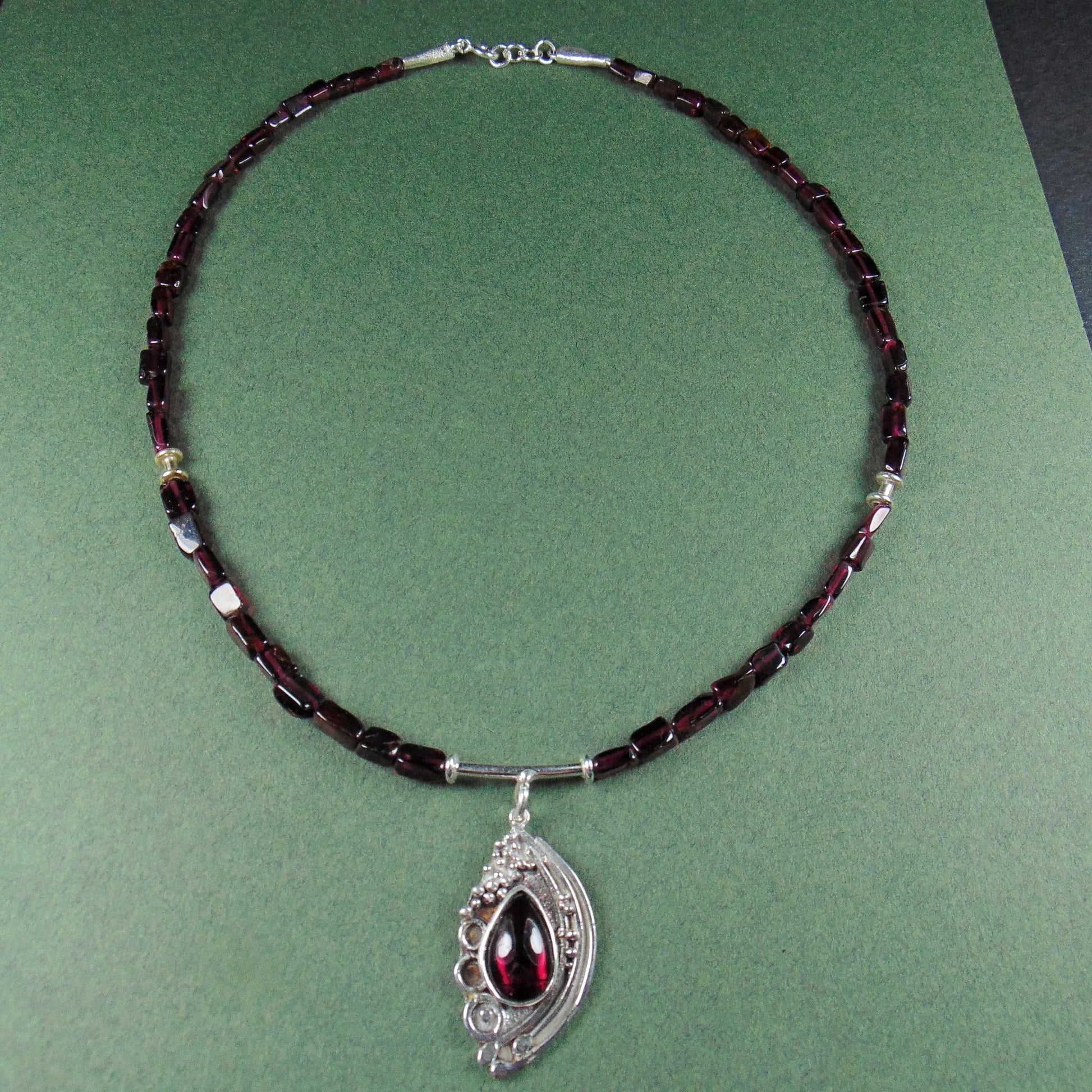 Naszyjnik z granatów - EPIR Art Jewellery&Gemstone
