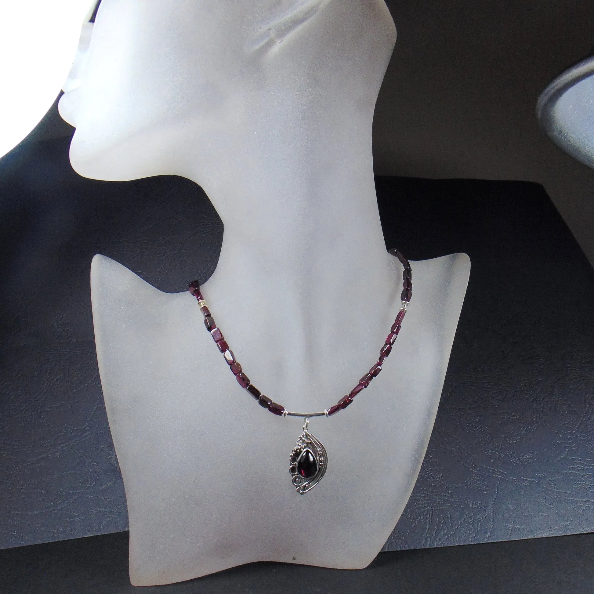 Naszyjnik z granatów - EPIR Art Jewellery&Gemstone