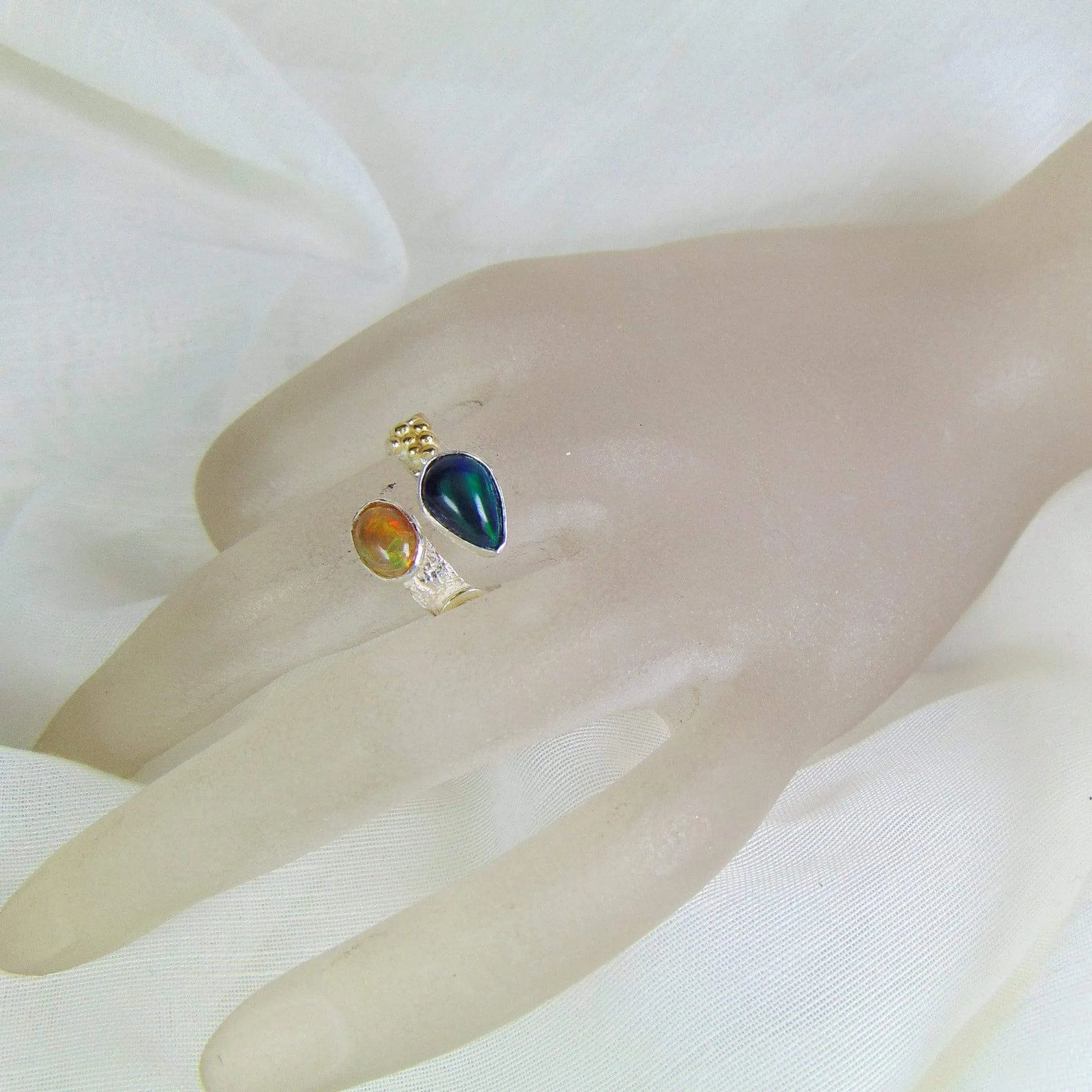 Opalowy Wąż z Niebieskim Opalem - EPIR Art Jewellery&Gemstone