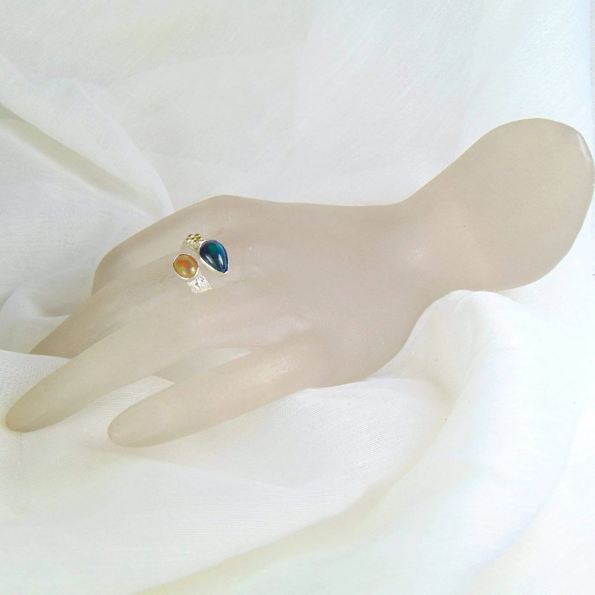 Opalowy Wąż z Niebieskim Opalem - EPIR Art Jewellery&Gemstone