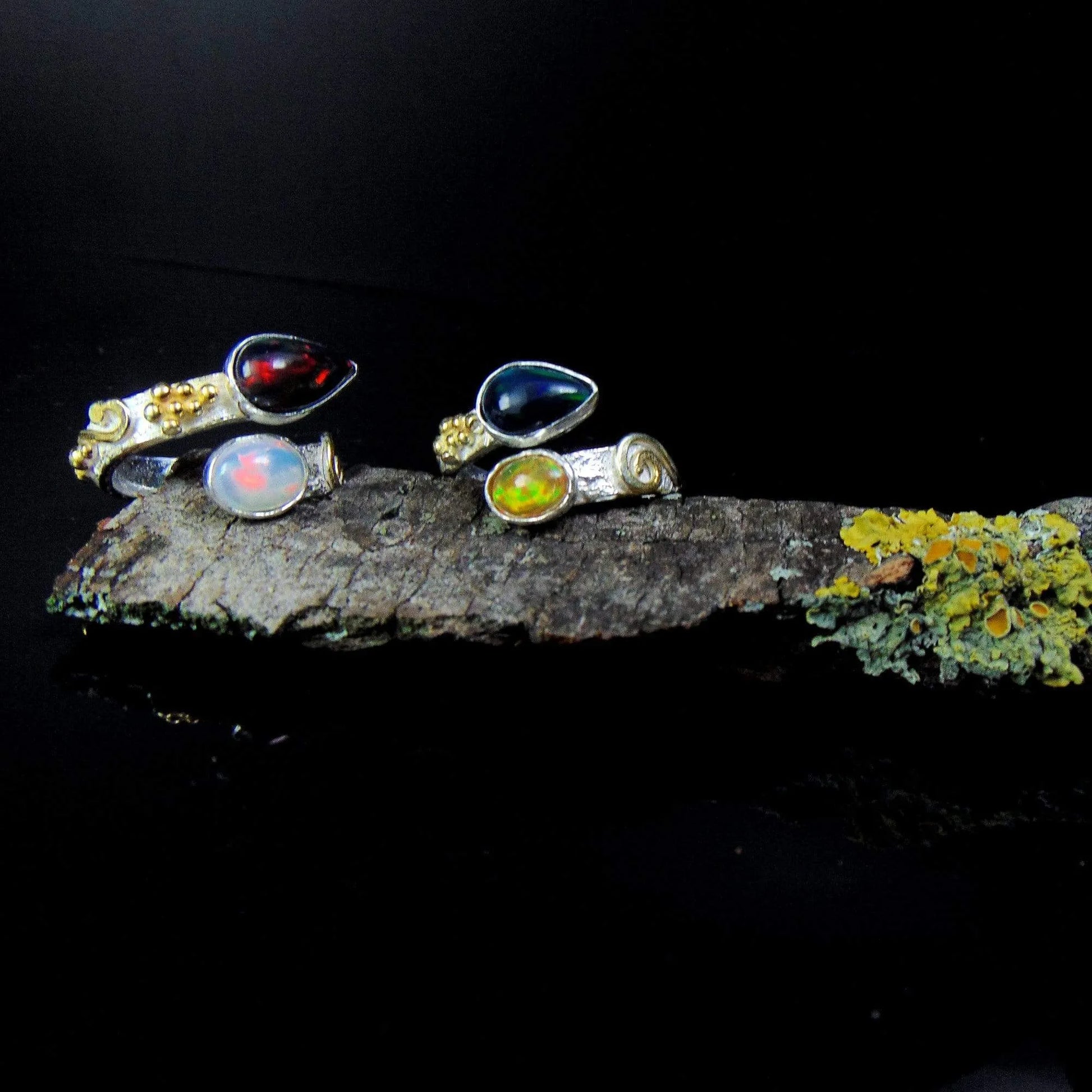 Opalowy Wąż z Niebieskim Opalem - EPIR Art Jewellery&Gemstone