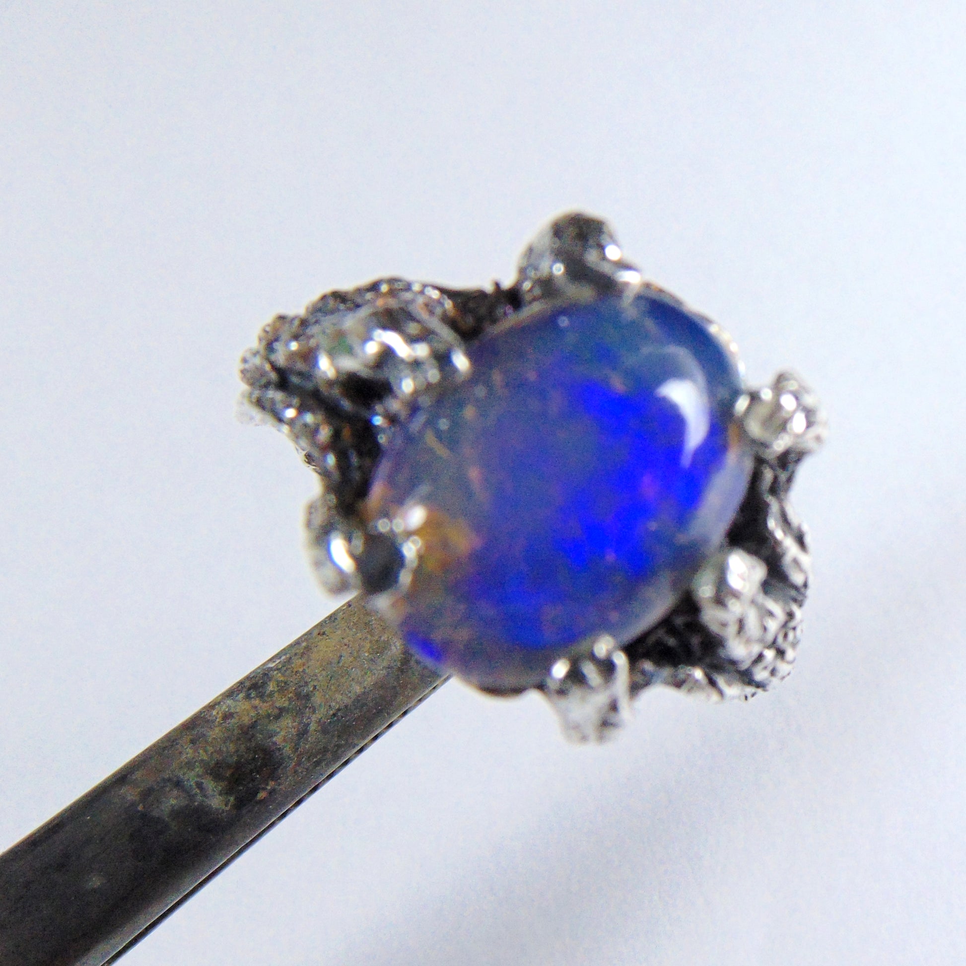 Pierścionek" Gałązki" z niebieskim opalem - EPIR Art Jewellery&Gemstone