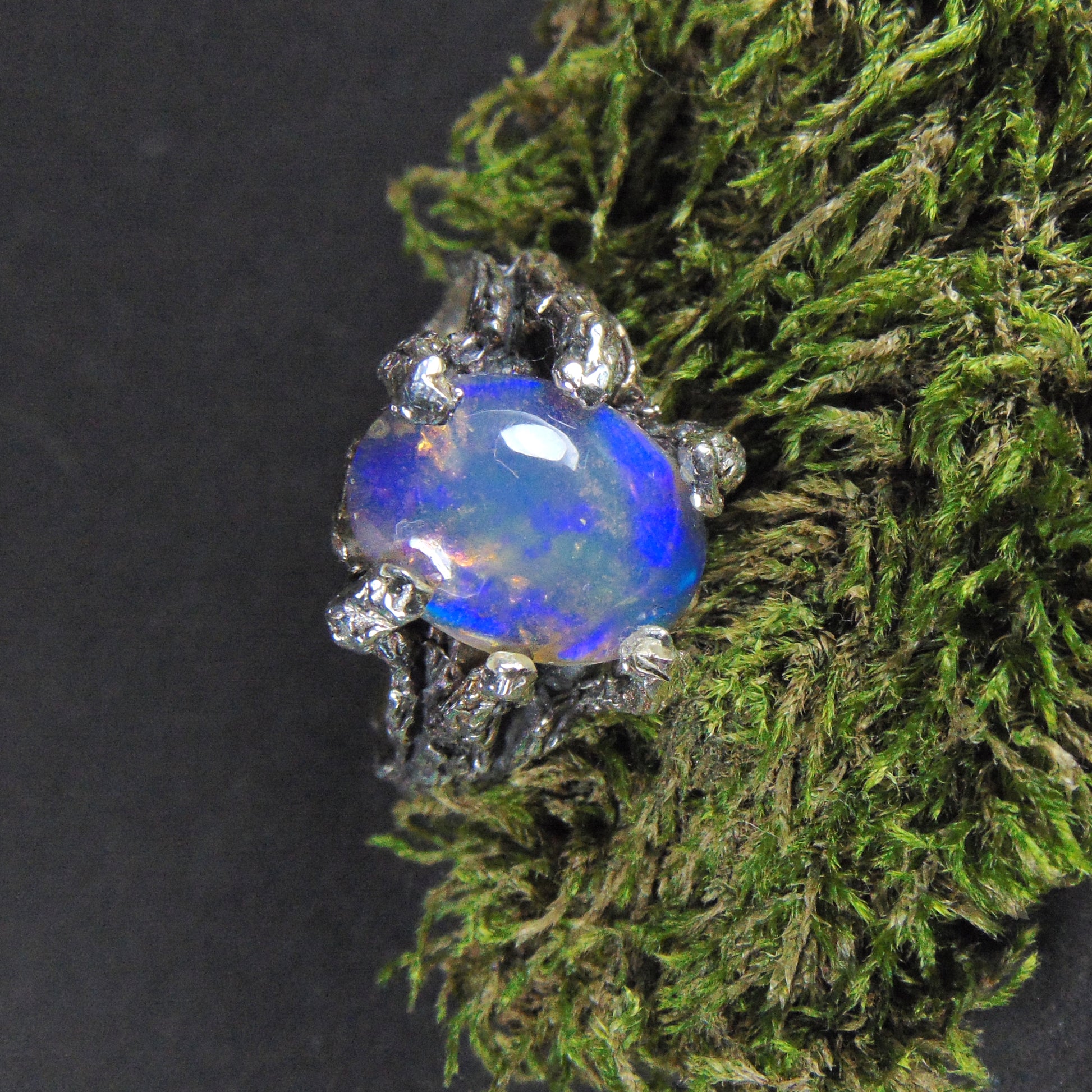 Pierścionek" Gałązki" z niebieskim opalem - EPIR Art Jewellery&Gemstone