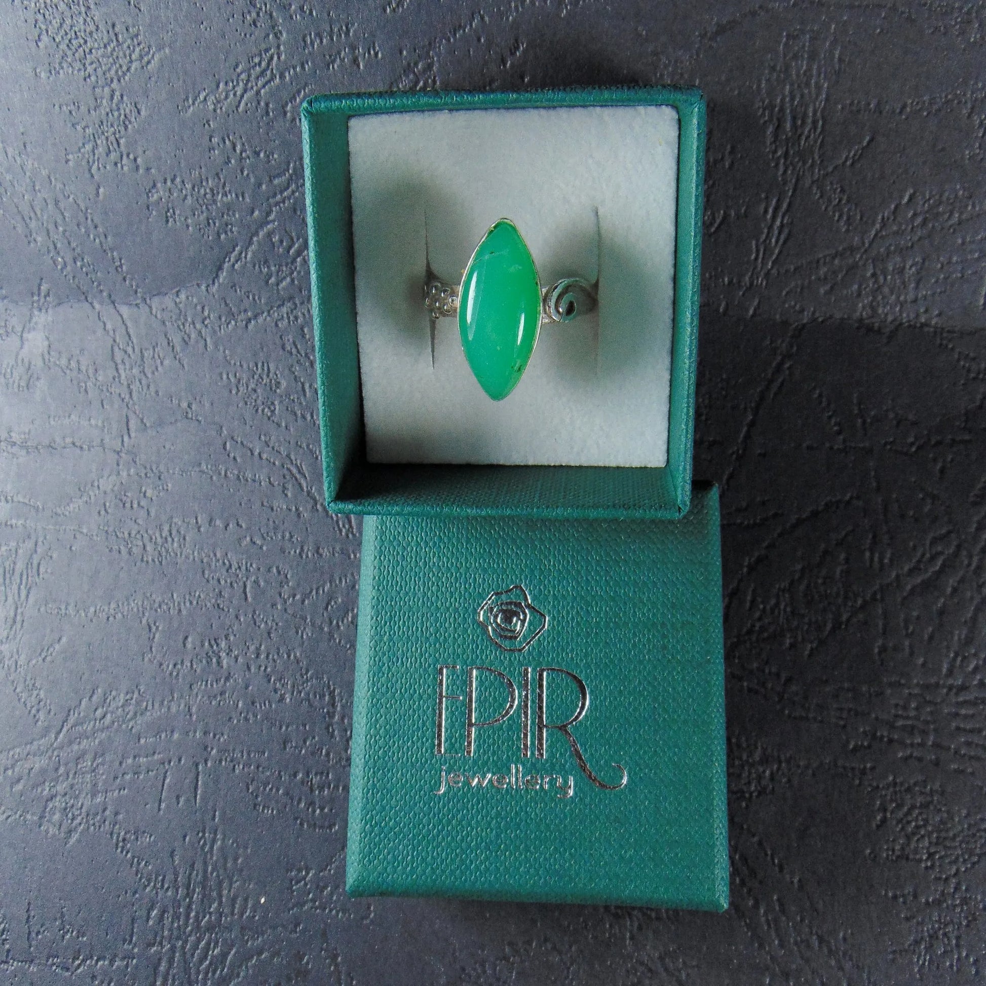 Pierścionek secesyjny z chryzoprazem - EPIR Art Jewellery&Gemstone