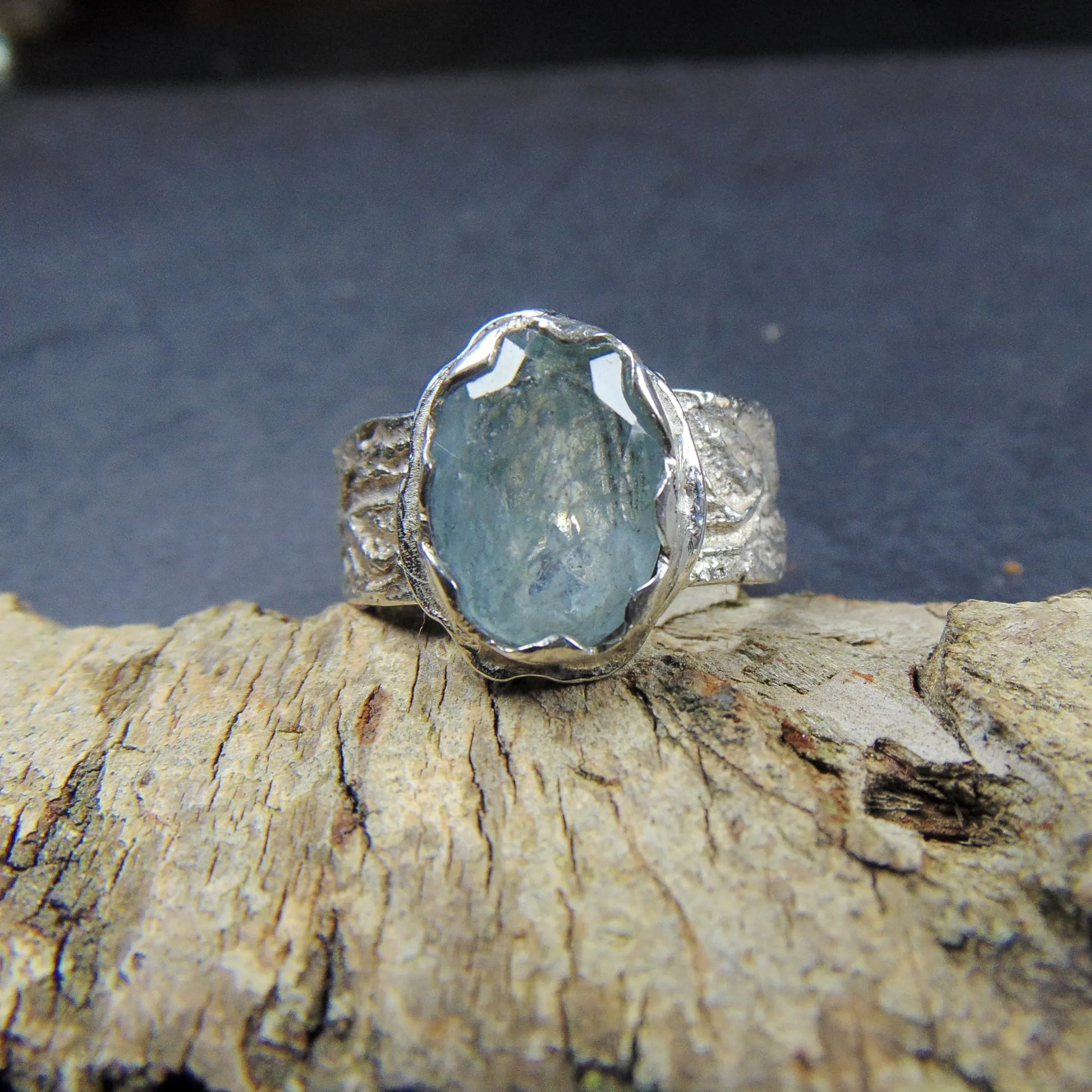 Pierścionek z fasetowanym akwamarynem - EPIR Art Jewellery&Gemstone