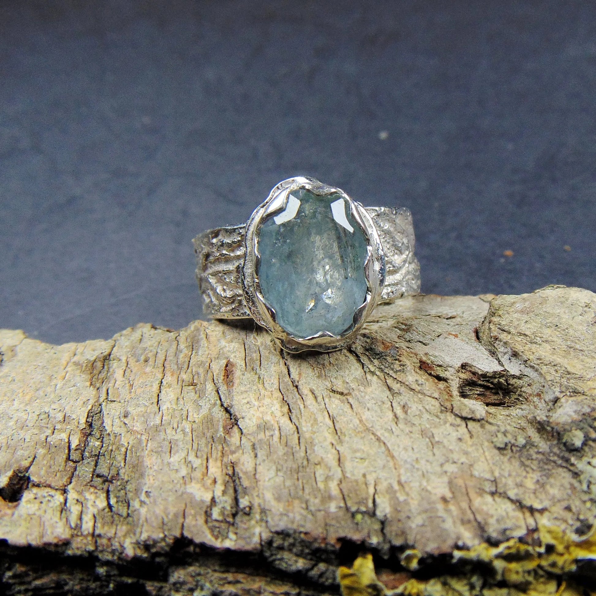 Pierścionek z fasetowanym akwamarynem - EPIR Art Jewellery&Gemstone