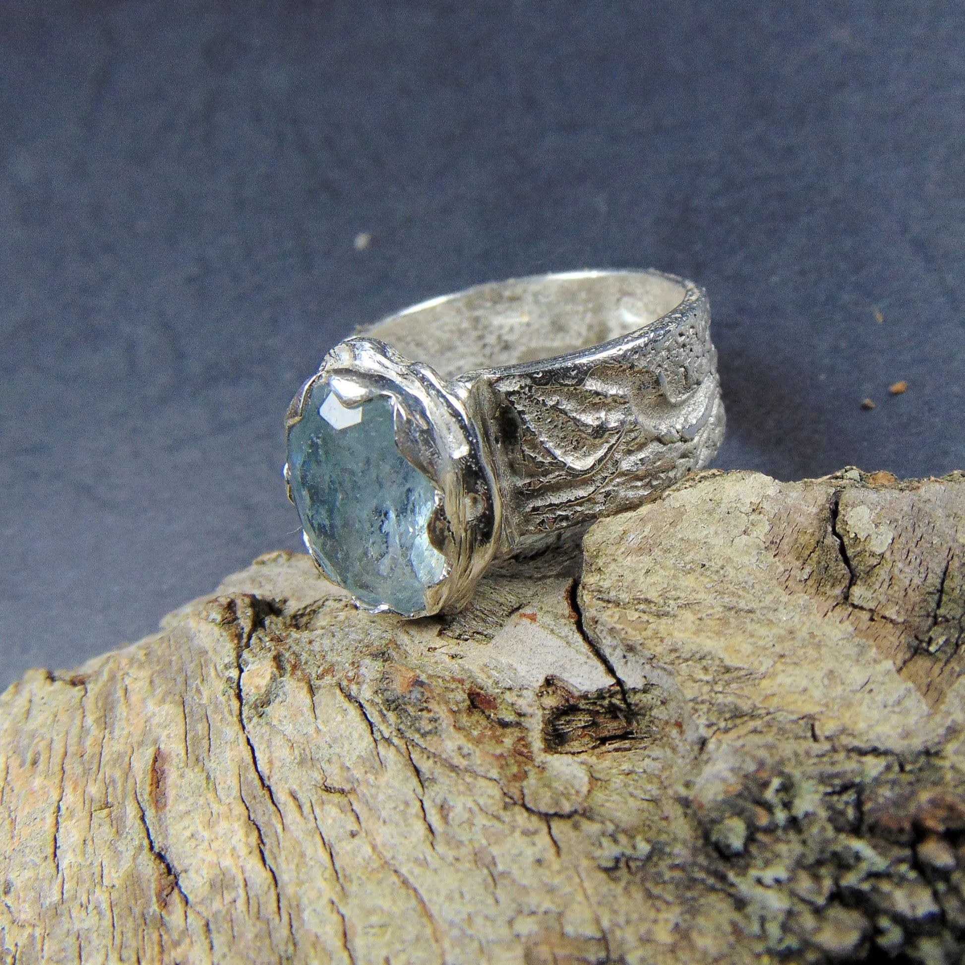 Pierścionek z fasetowanym akwamarynem - EPIR Art Jewellery&Gemstone