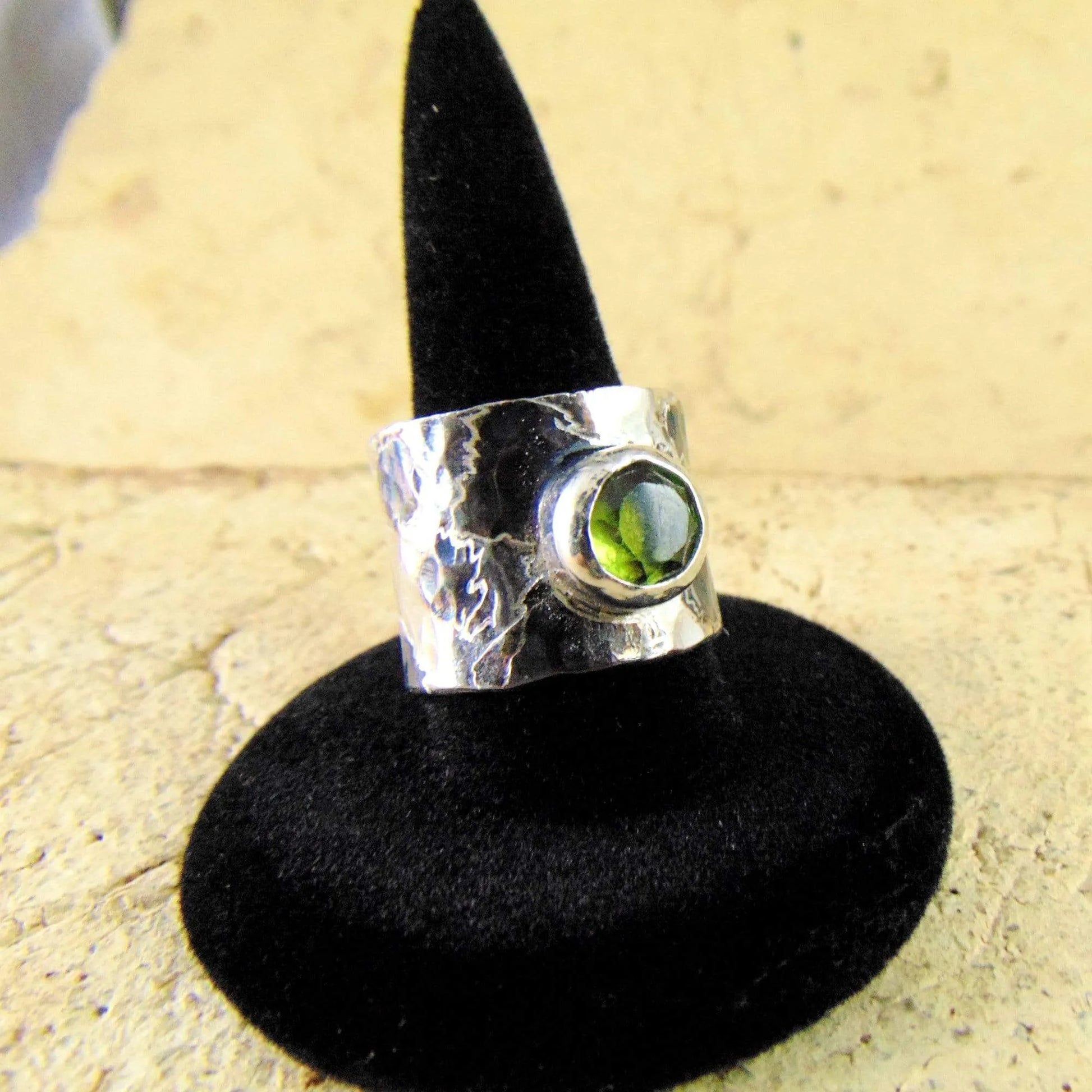 Szeroka Obrączka Srebrna z Fasetowanym Turmalinem - EPIR Art Jewellery&Gemstone