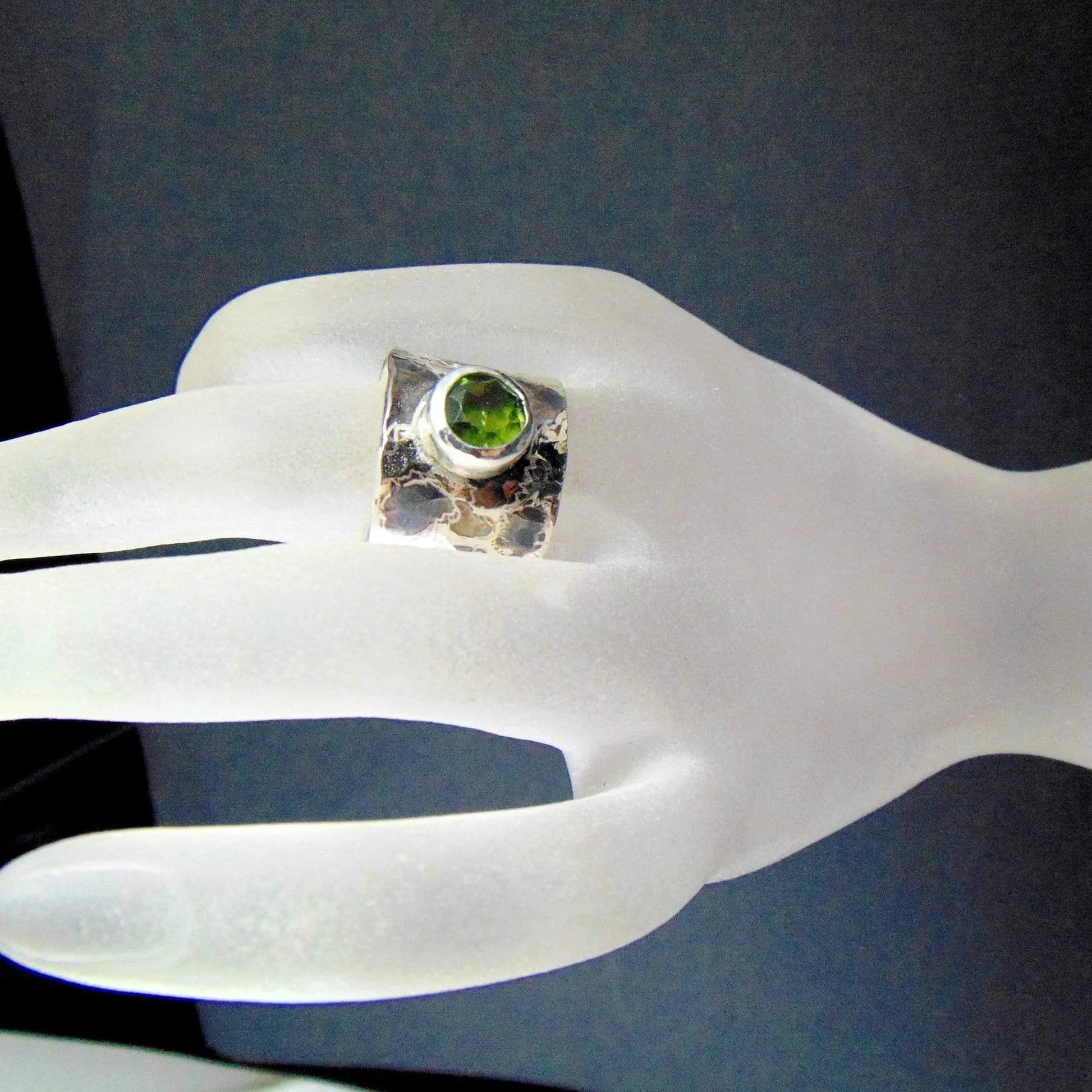 Szeroka Obrączka Srebrna z Fasetowanym Turmalinem - EPIR Art Jewellery&Gemstone
