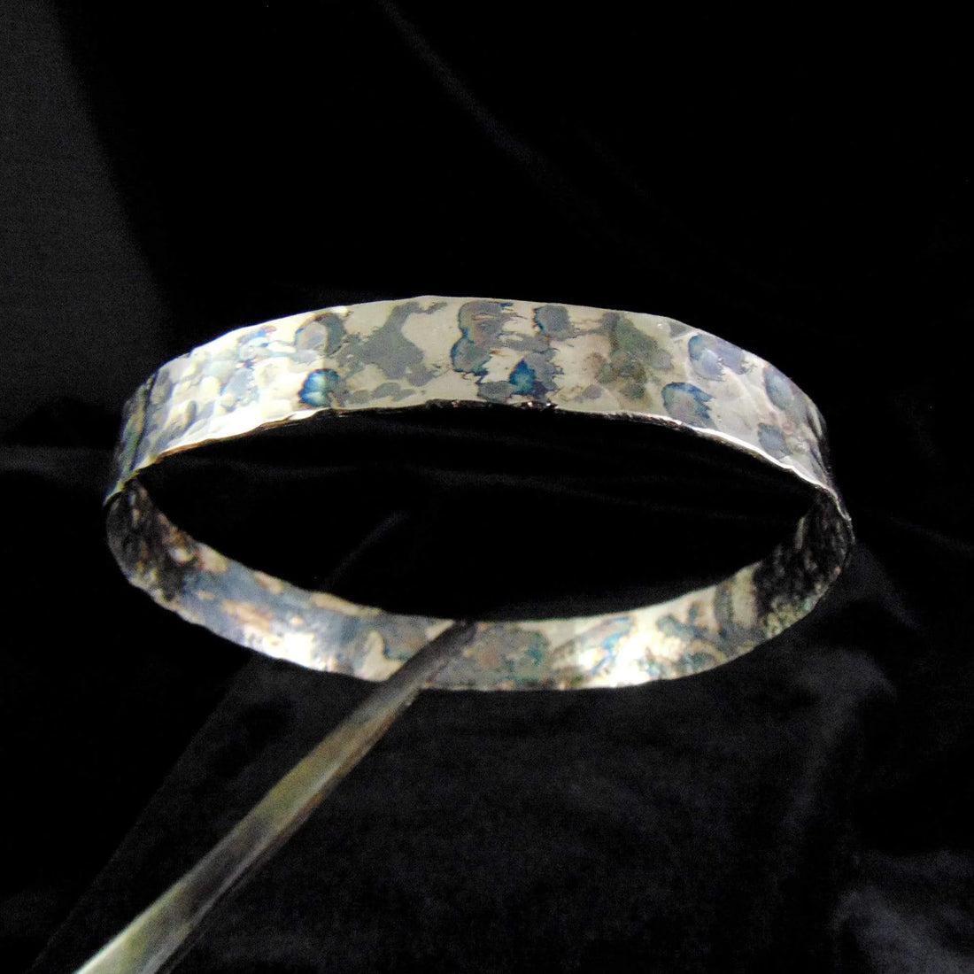 Sztywna, młotkowana bransoletka typu bangle - EPIR Art Jewellery&Gemstone