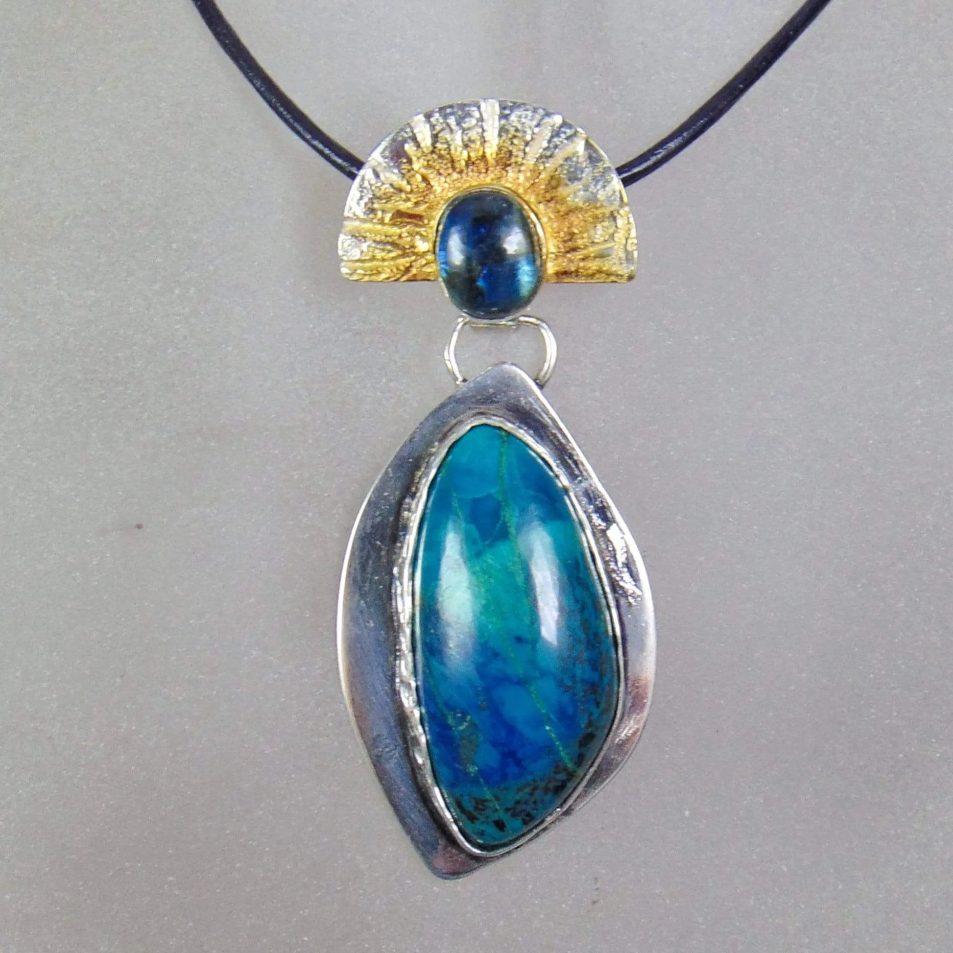 Wisior aztecki Słońce z Chryzokolą i Kyanitem - EPIR Art Jewellery&Gemstone