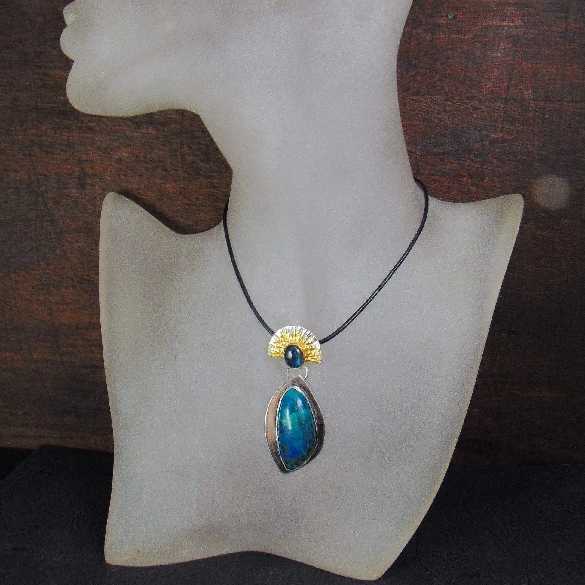 Wisior aztecki Słońce z Chryzokolą i Kyanitem - EPIR Art Jewellery&Gemstone