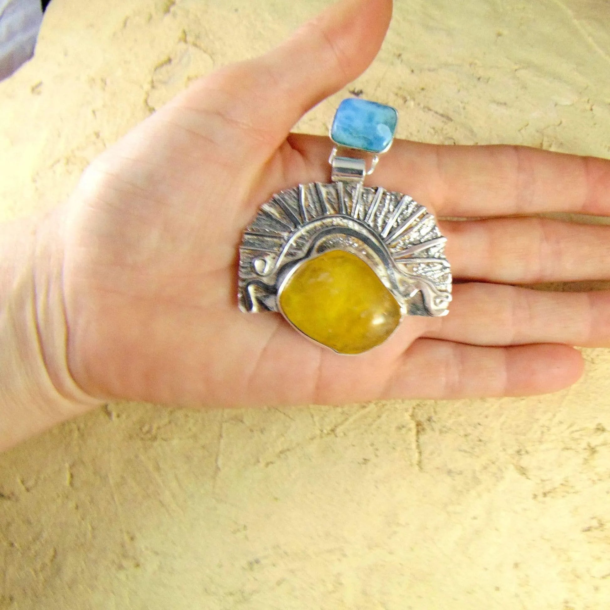 Wisior z larimarem i bursztynem bałtyckim - EPIR Art Jewellery&Gemstone